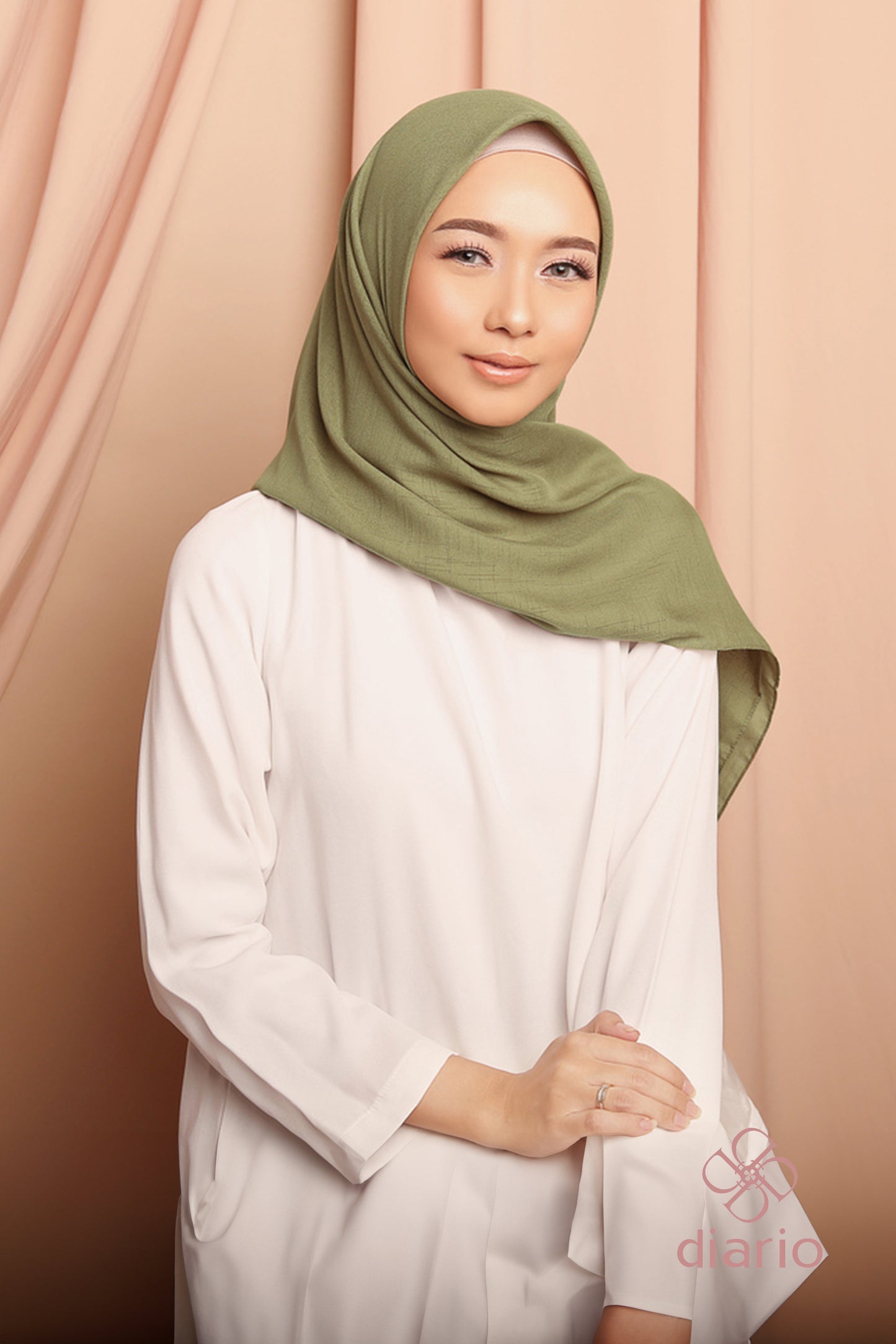 Diario - Kerudung Segi Empat Cendani Plain Scarf