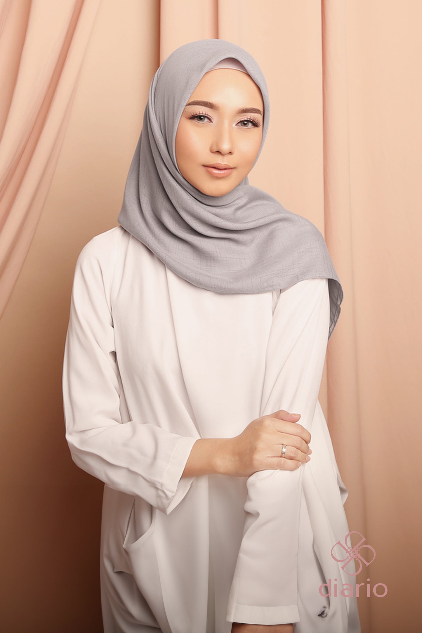 Diario - Kerudung Segi Empat Cendani Plain Scarf