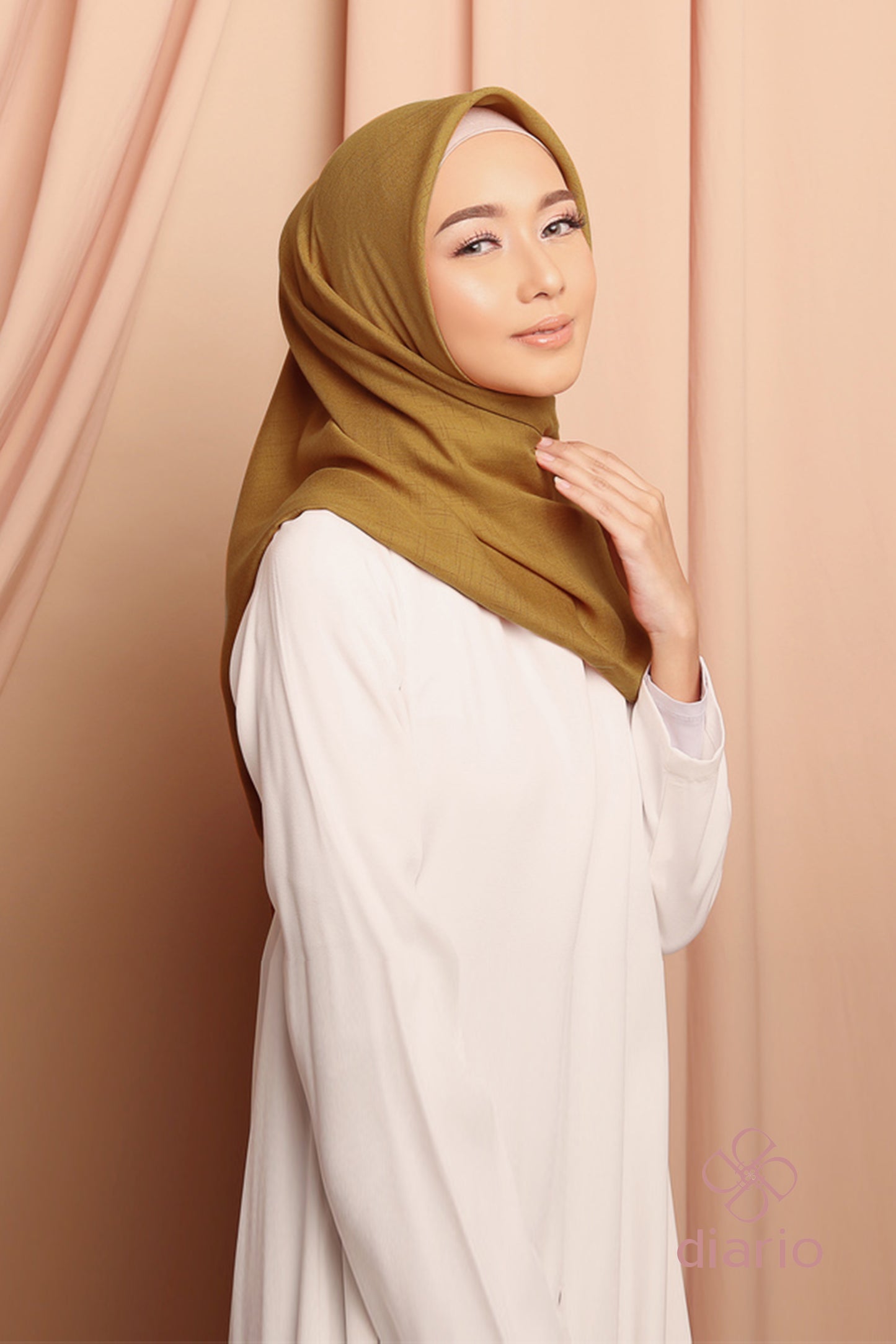 Diario - Kerudung Segi Empat Cendani Plain Scarf
