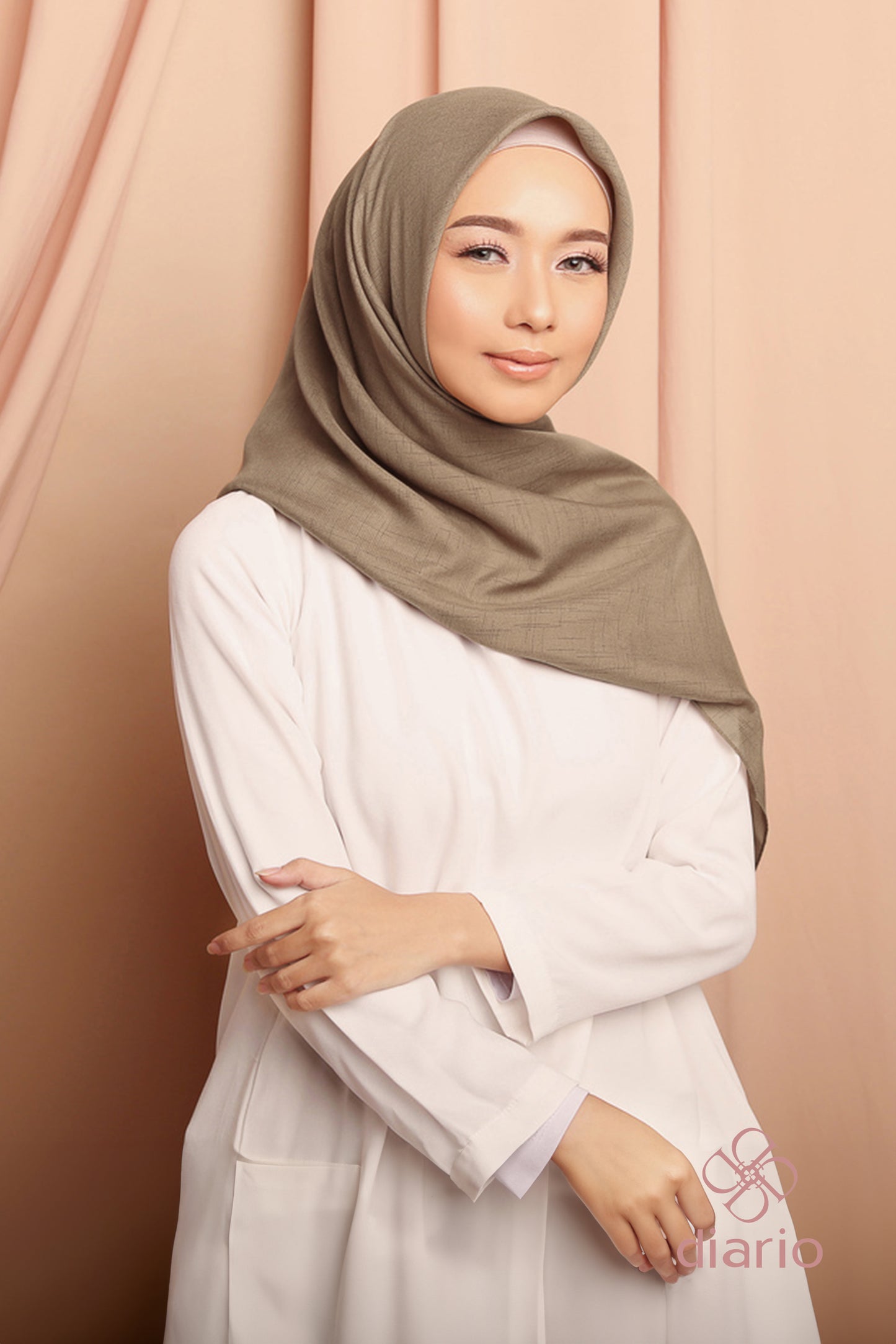 Diario - Kerudung Segi Empat Cendani Plain Scarf