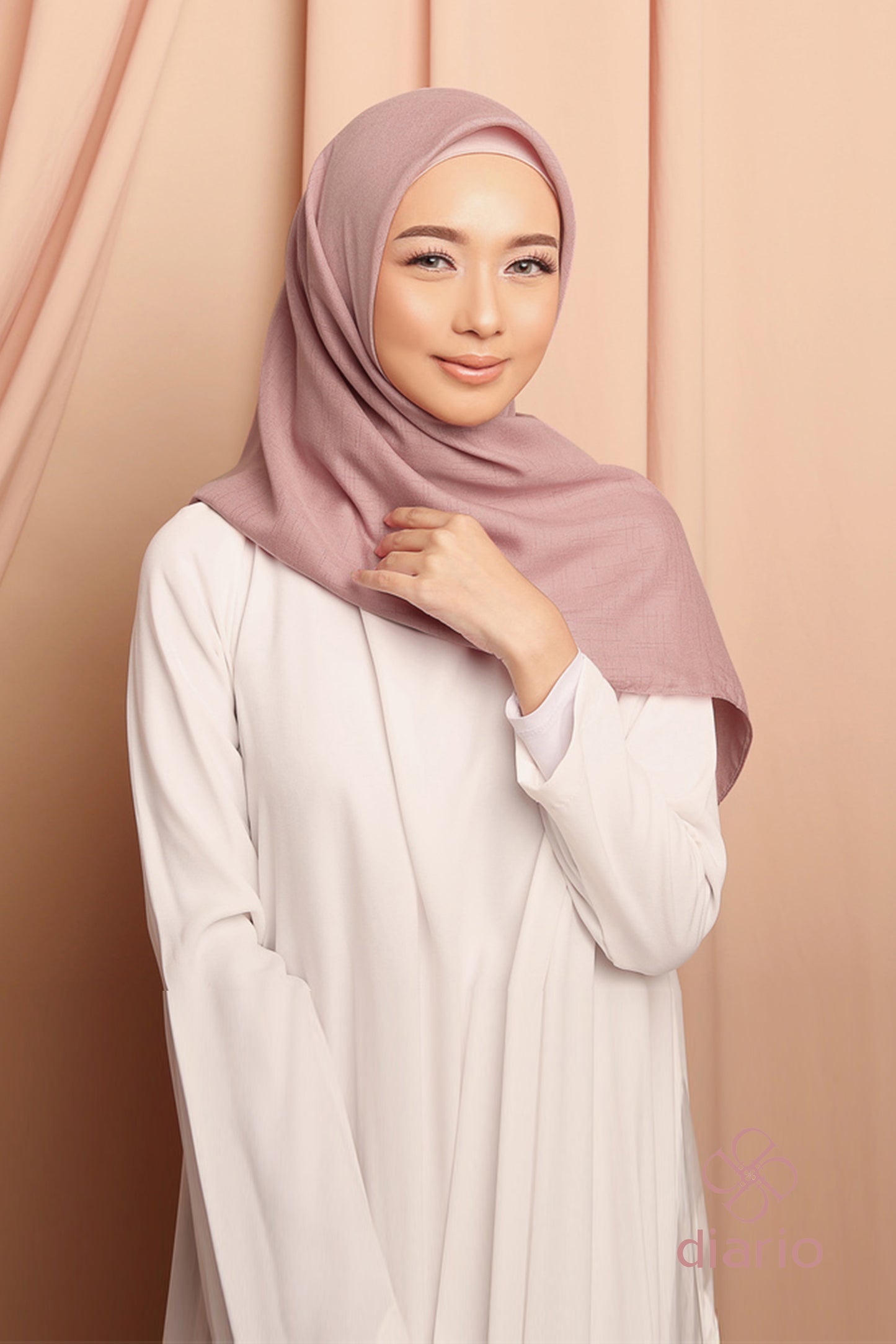 Diario - Kerudung Segi Empat Cendani Plain Scarf