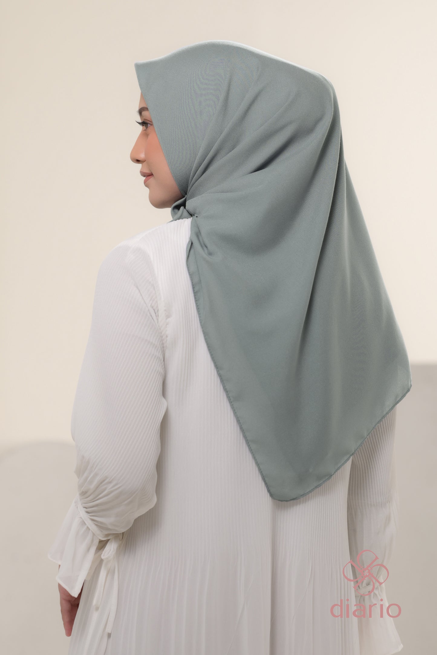 Diario - Kerudung Segi Empat Ultrafine Plain Scarf Voal Green Series