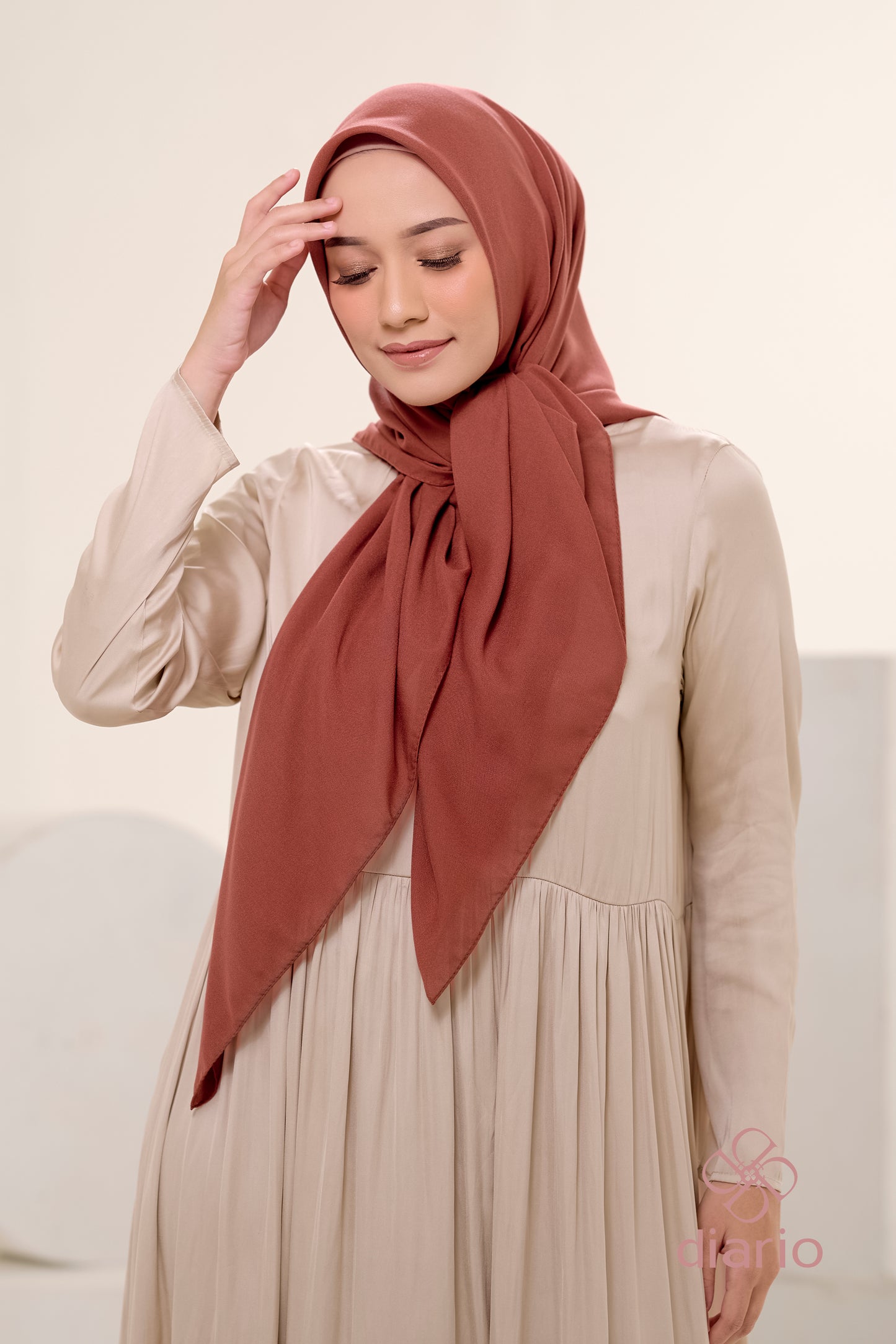 Diario - Kerudung Segi Empat Ultrafine Plain Scarf Voal Orange Series