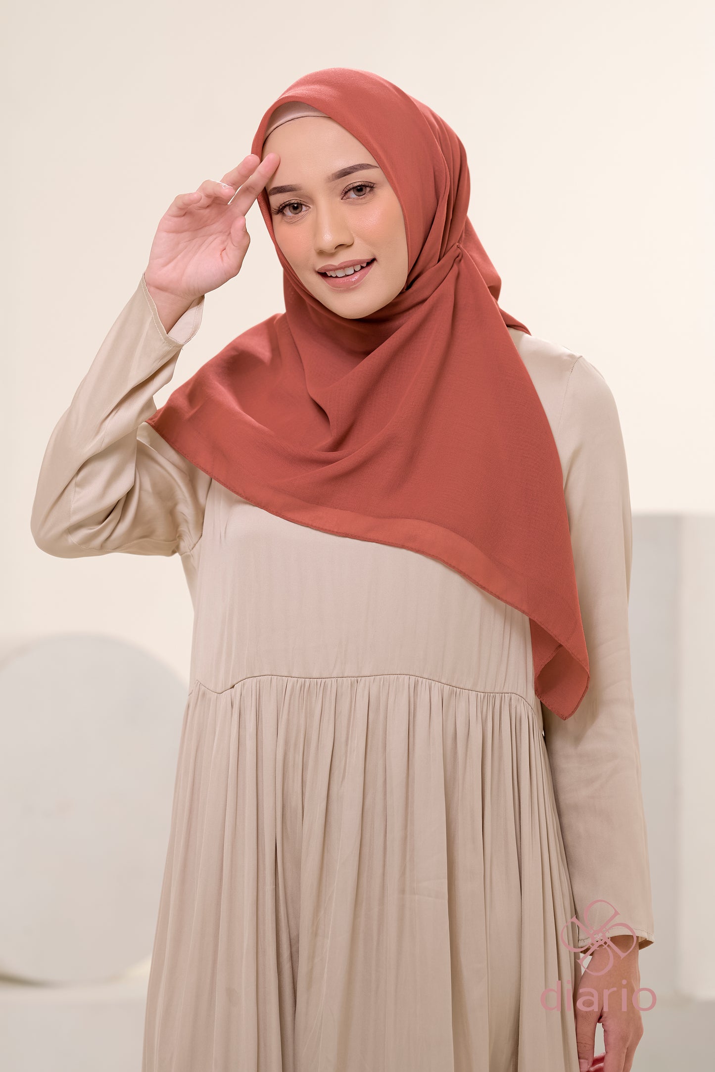 Diario - Kerudung Segi Empat Ultrafine Plain Scarf Voal Orange Series