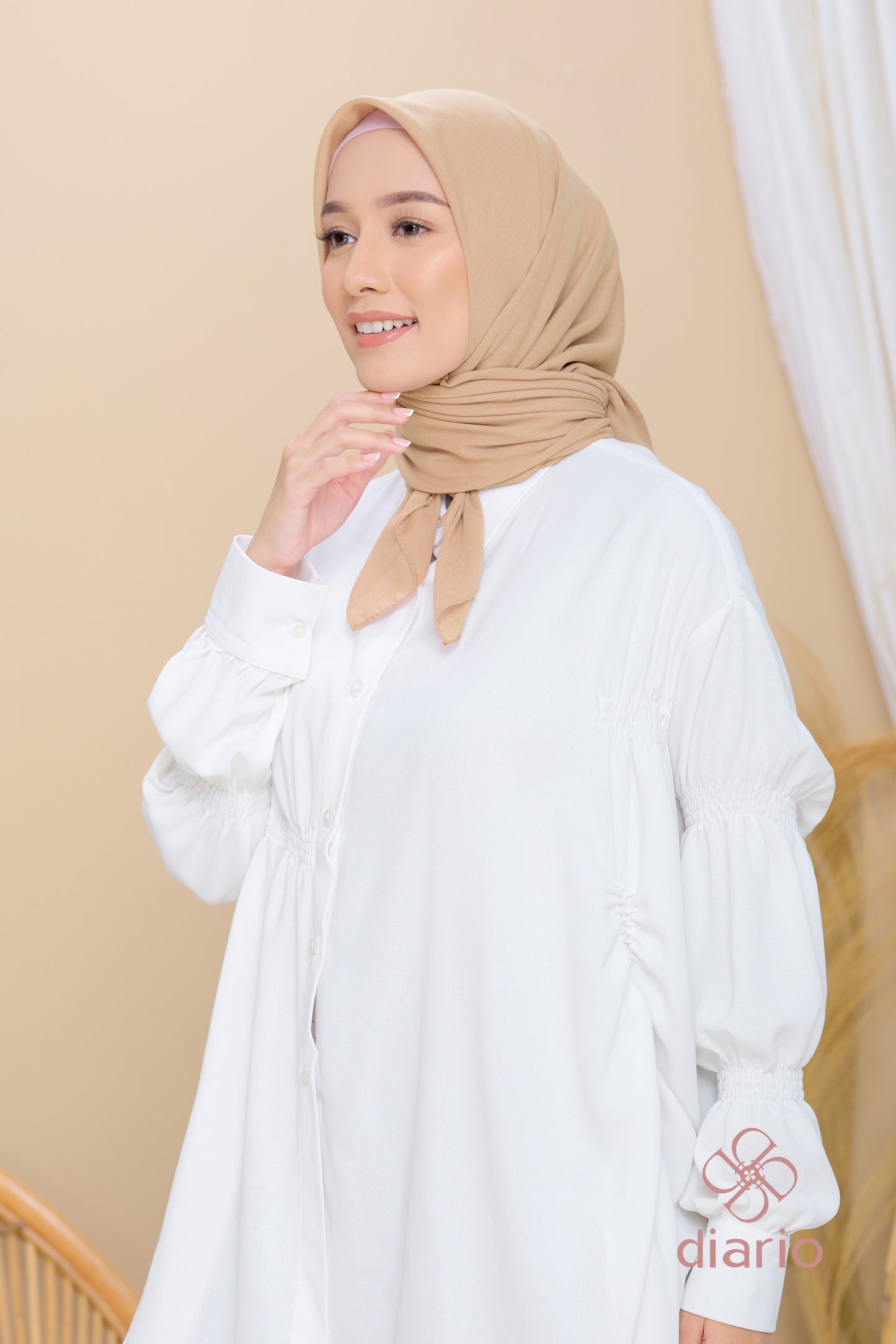 Diario - Kerudung Segi Empat Paris Premium Plain Scarf