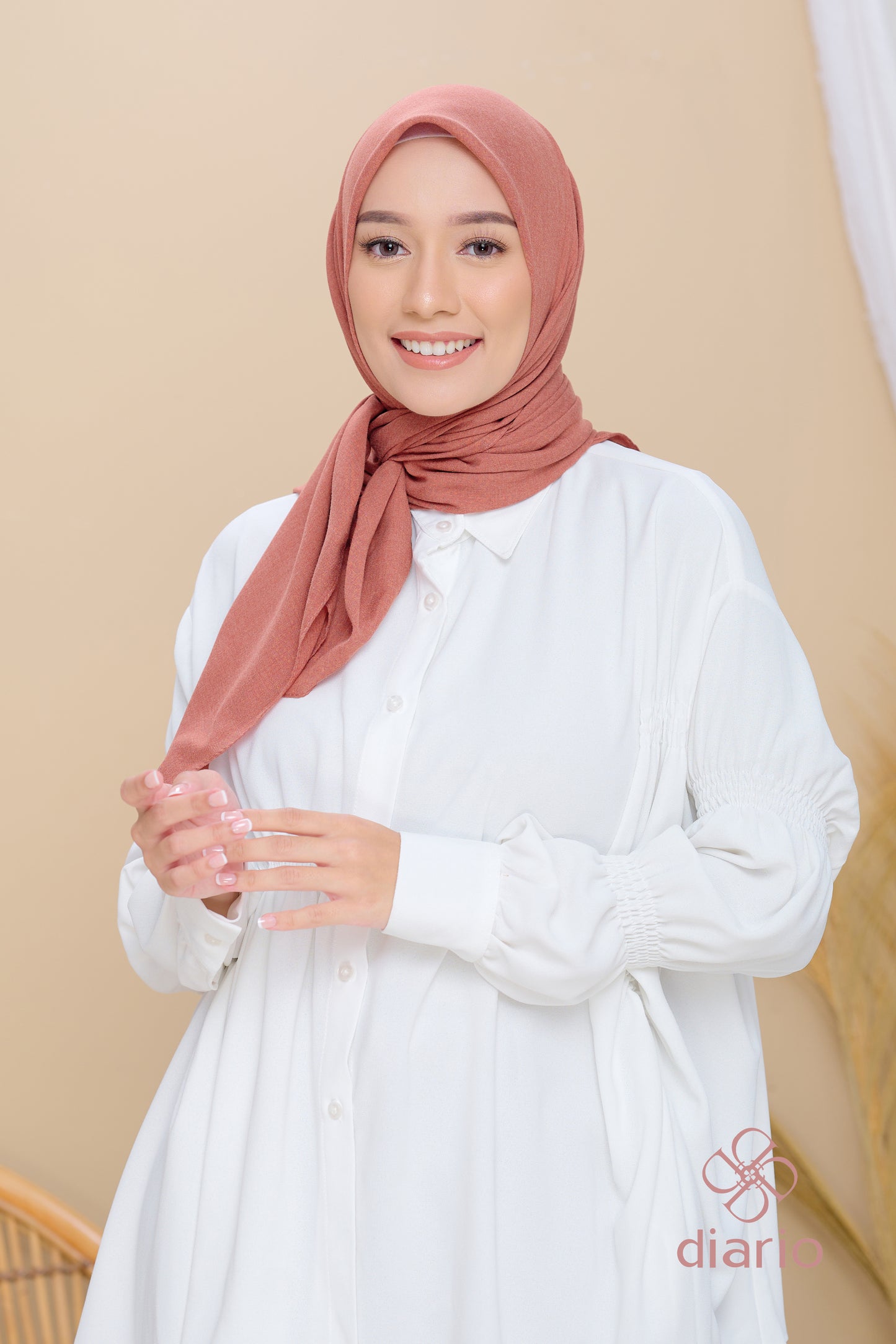 Diario - Kerudung Segi Empat Paris Premium Plain Scarf