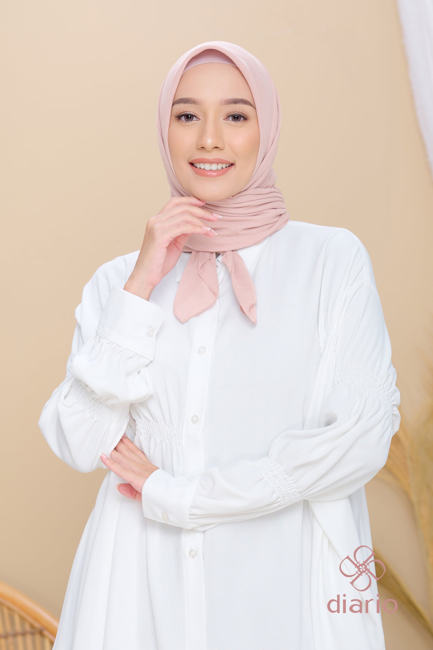 Diario - Kerudung Segi Empat Paris Premium Plain Scarf