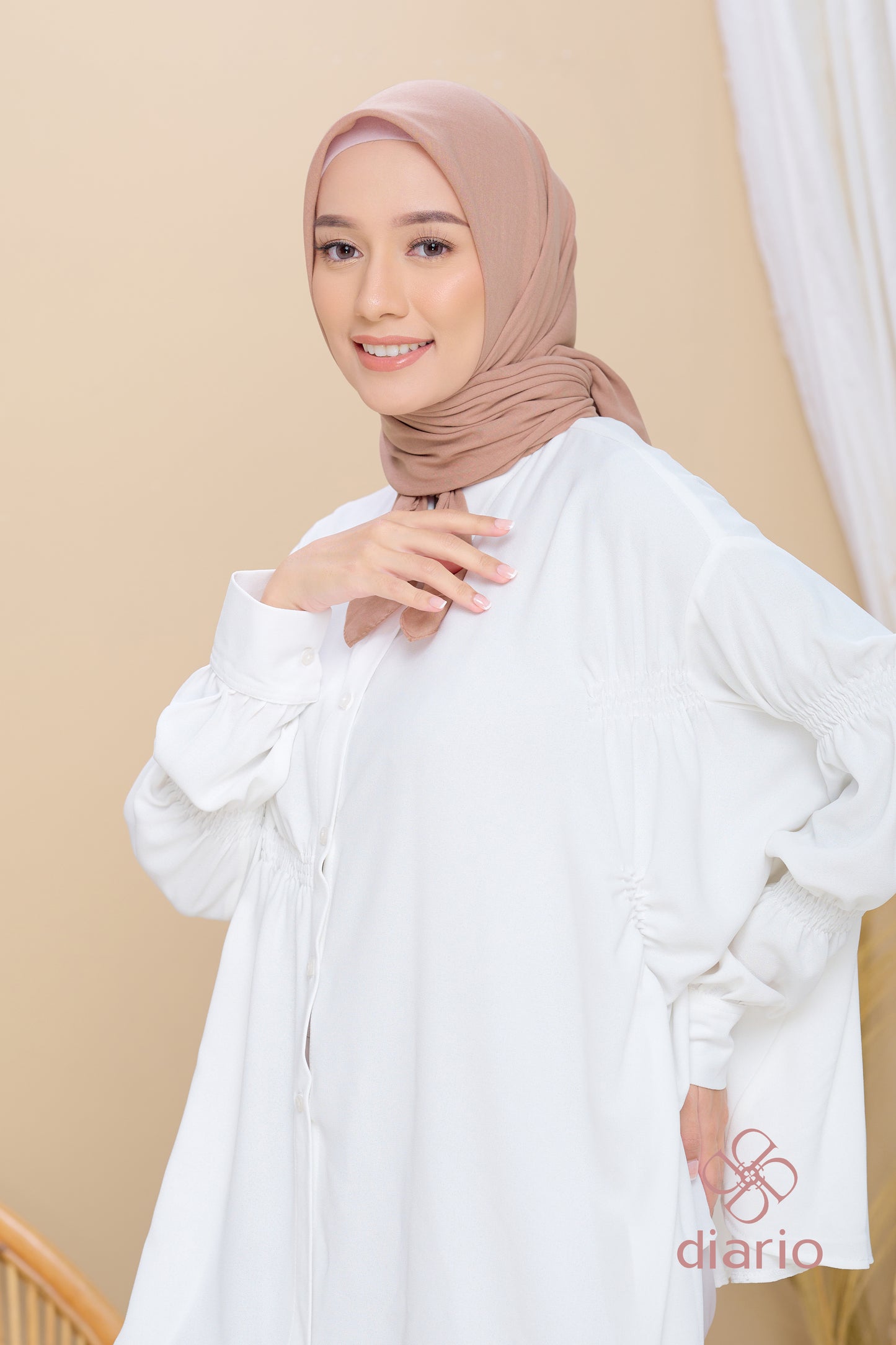 Diario - Kerudung Segi Empat Paris Premium Plain Scarf