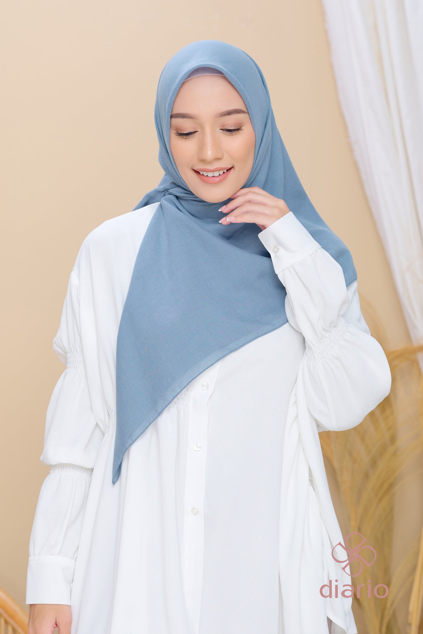 Diario - Kerudung Segi Empat Paris Premium Plain Scarf
