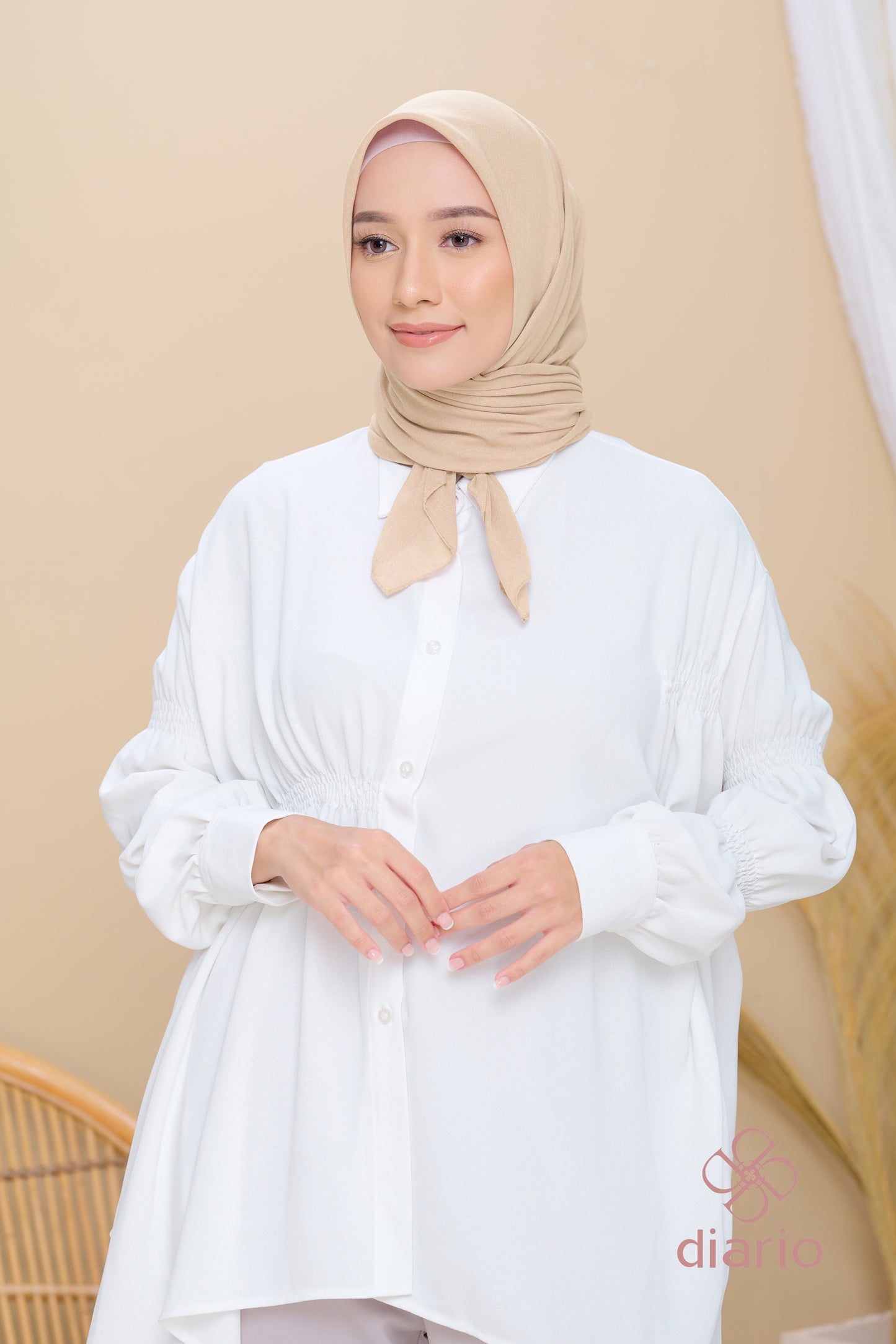 Diario - Kerudung Segi Empat Paris Premium Plain Scarf
