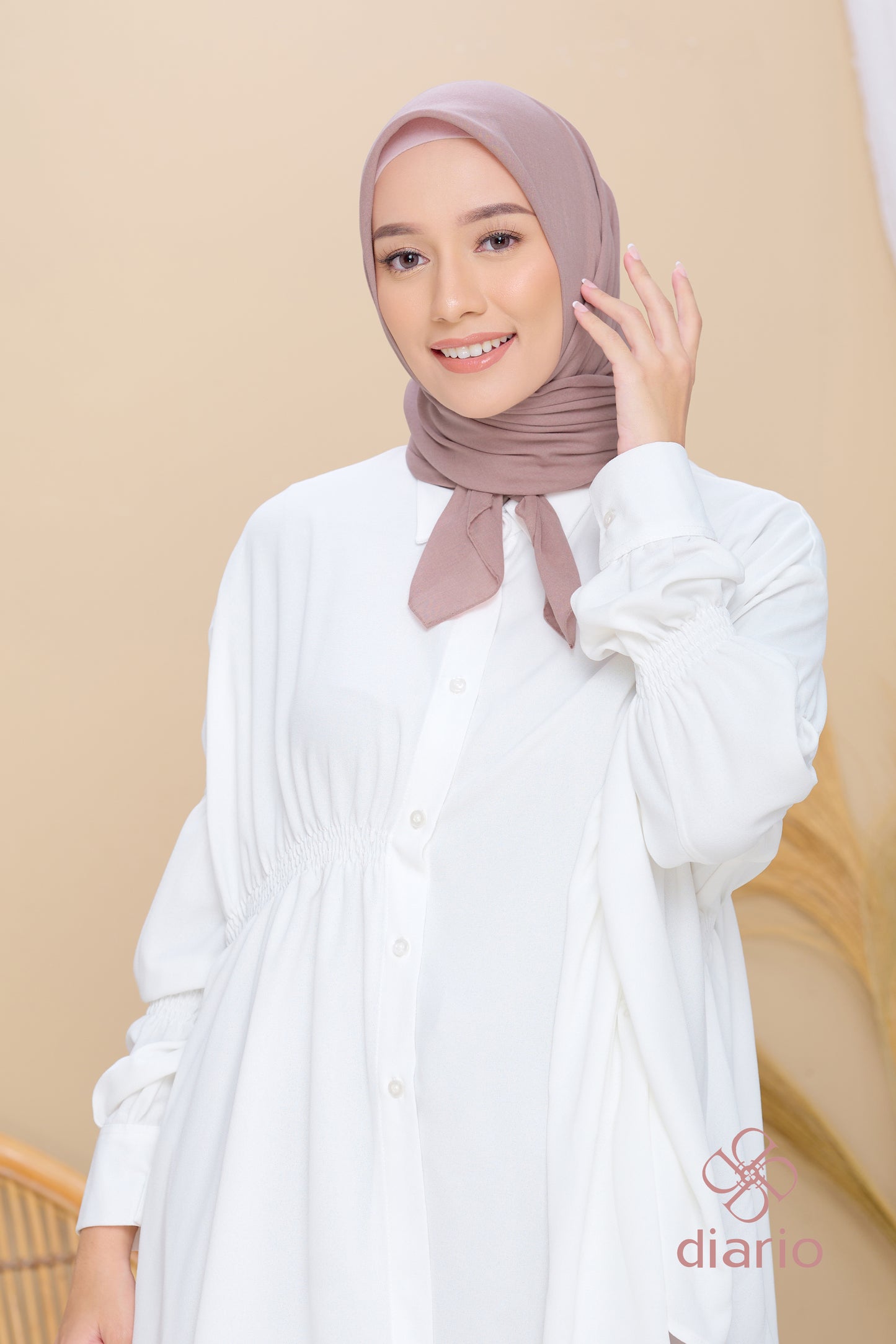 Diario - Kerudung Segi Empat Paris Premium Plain Scarf
