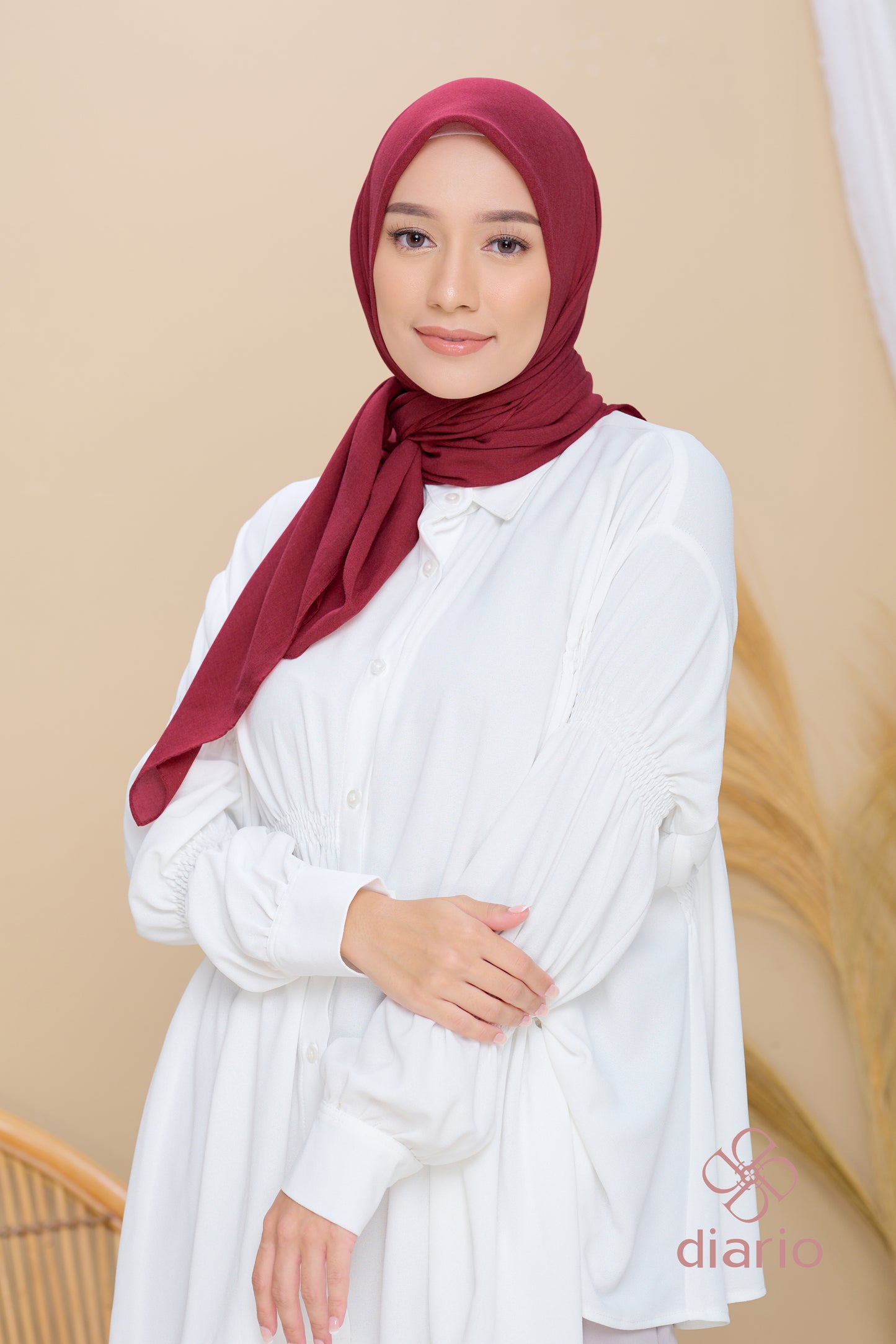 Diario - Kerudung Segi Empat Paris Premium Plain Scarf