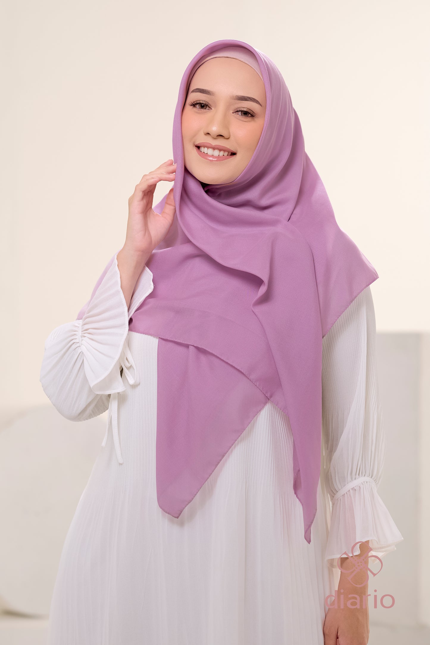Diario - Kerudung Segi Empat Ultrafine Plain Scarf Voal Pink Series
