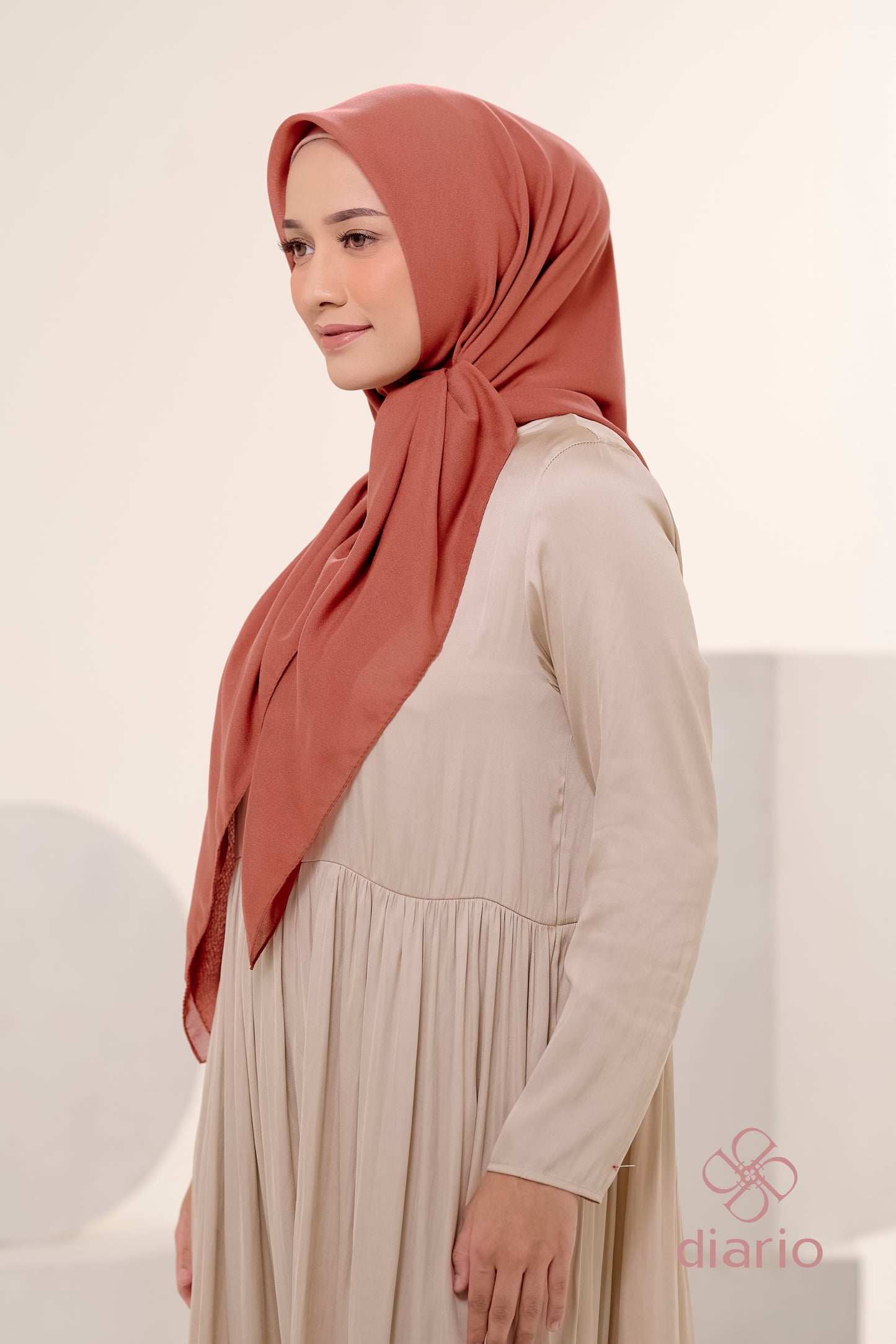 Diario - Kerudung Segi Empat Ultrafine Plain Scarf Voal Nude Series