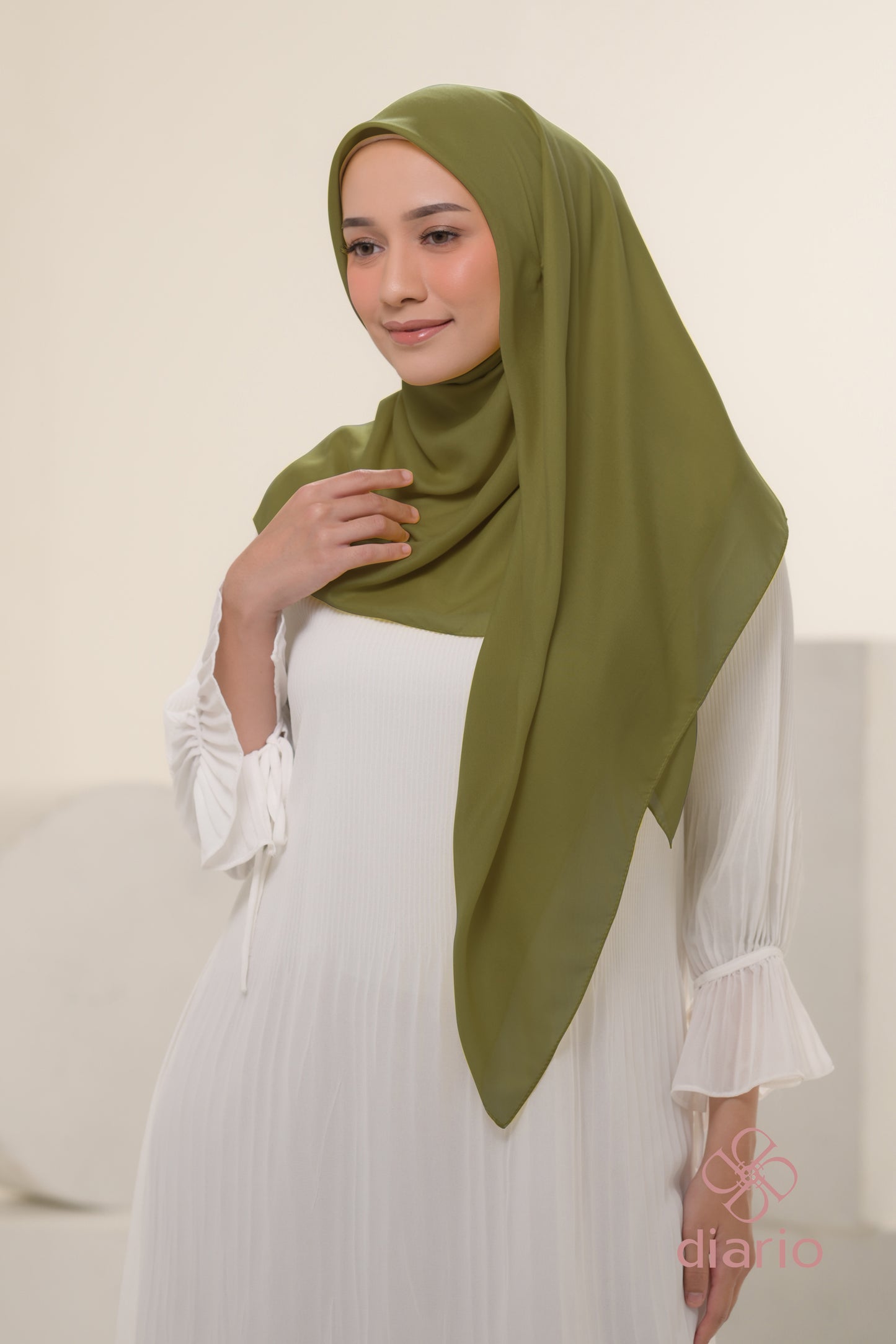 Diario - Kerudung Segi Empat Ultrafine Plain Scarf Voal Green Series