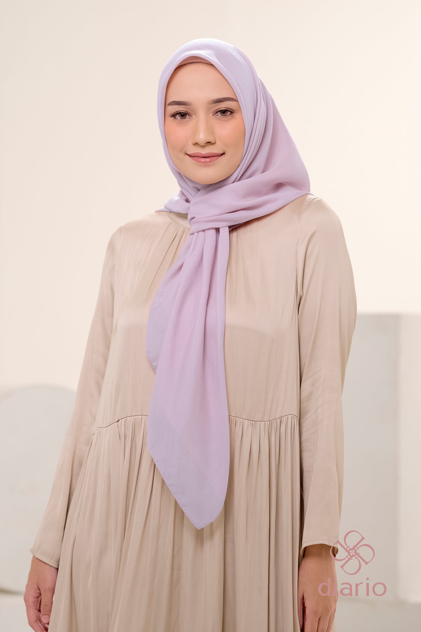 Diario - Kerudung Segi Empat Ultrafine Plain Scarf Purple Series