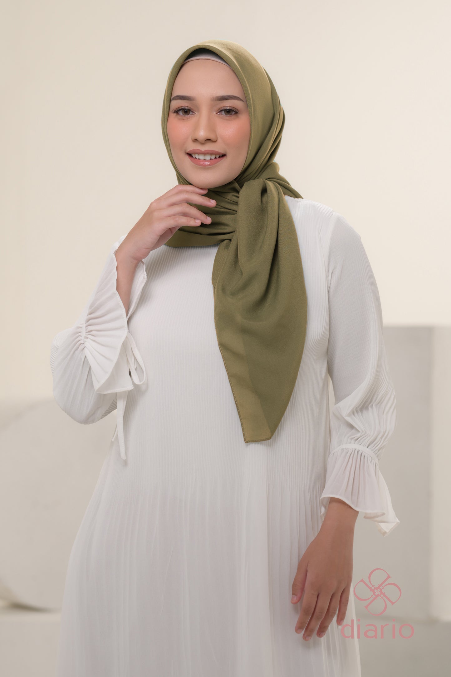 Diario - Kerudung Segi Empat Ultrafine Plain Scarf Voal Green Series