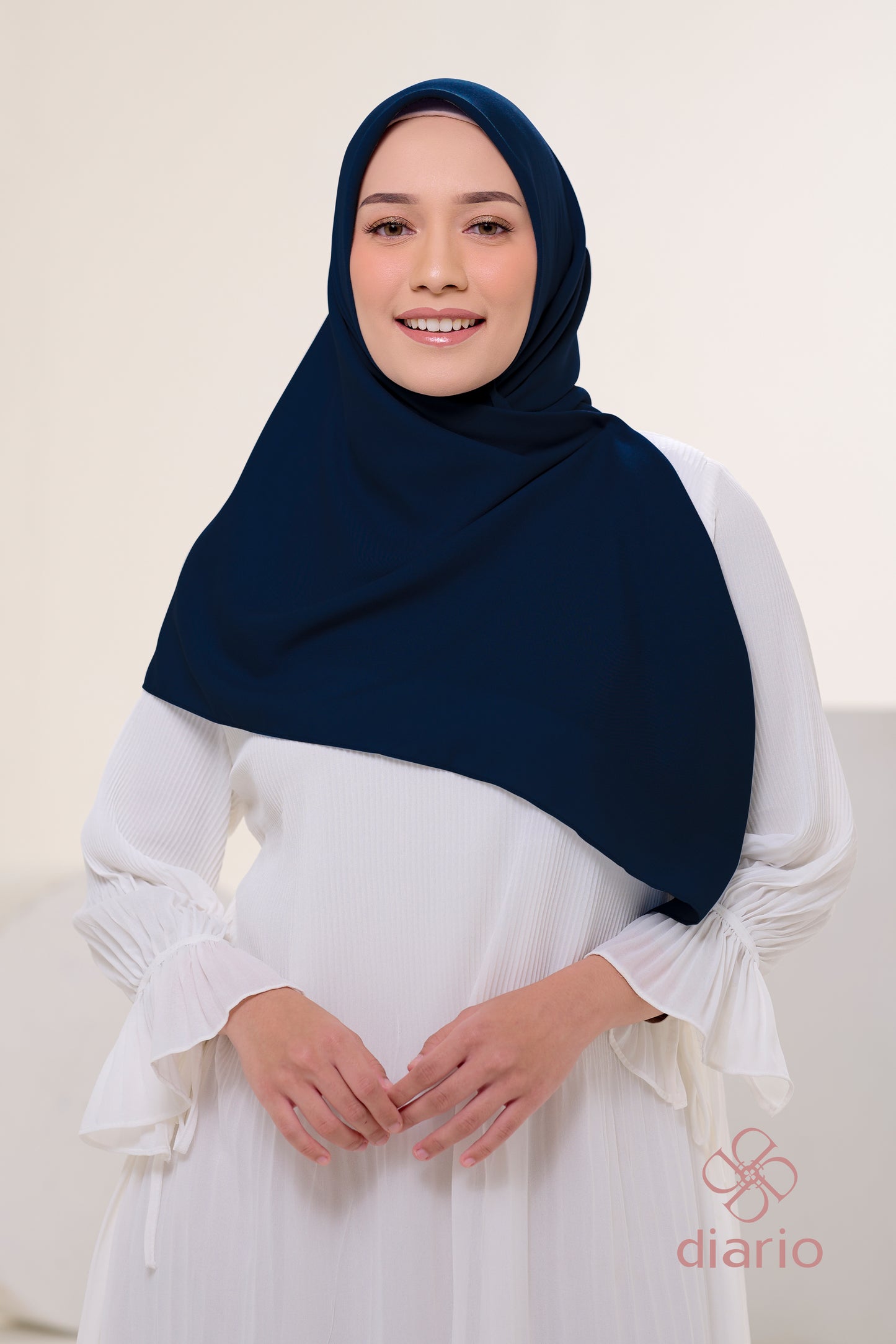 Diario - Kerudung Segi Empat Sahara Plain Scarf