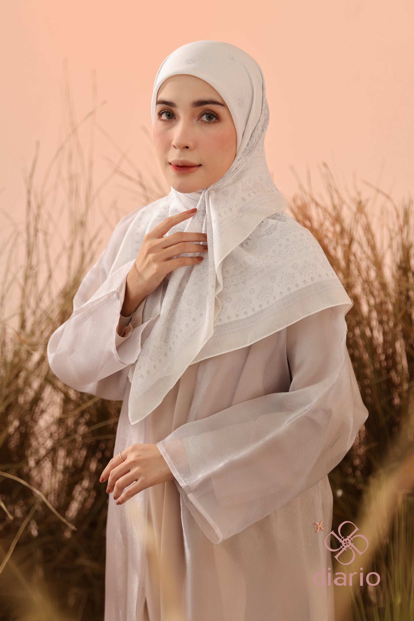 Diario x Hamidah - Kerudung Segi Empat Mouna Series 2.0 Ultrafine