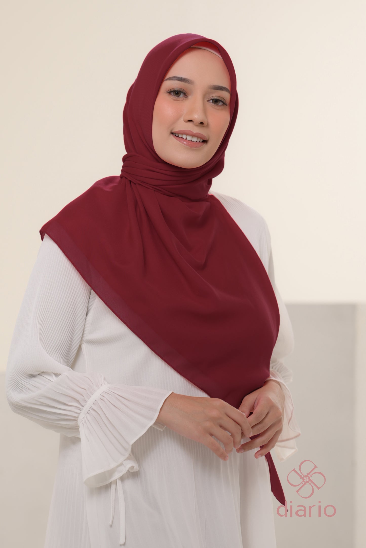 Diario - Kerudung Segi Empat Ultrafeel Plain Scarf