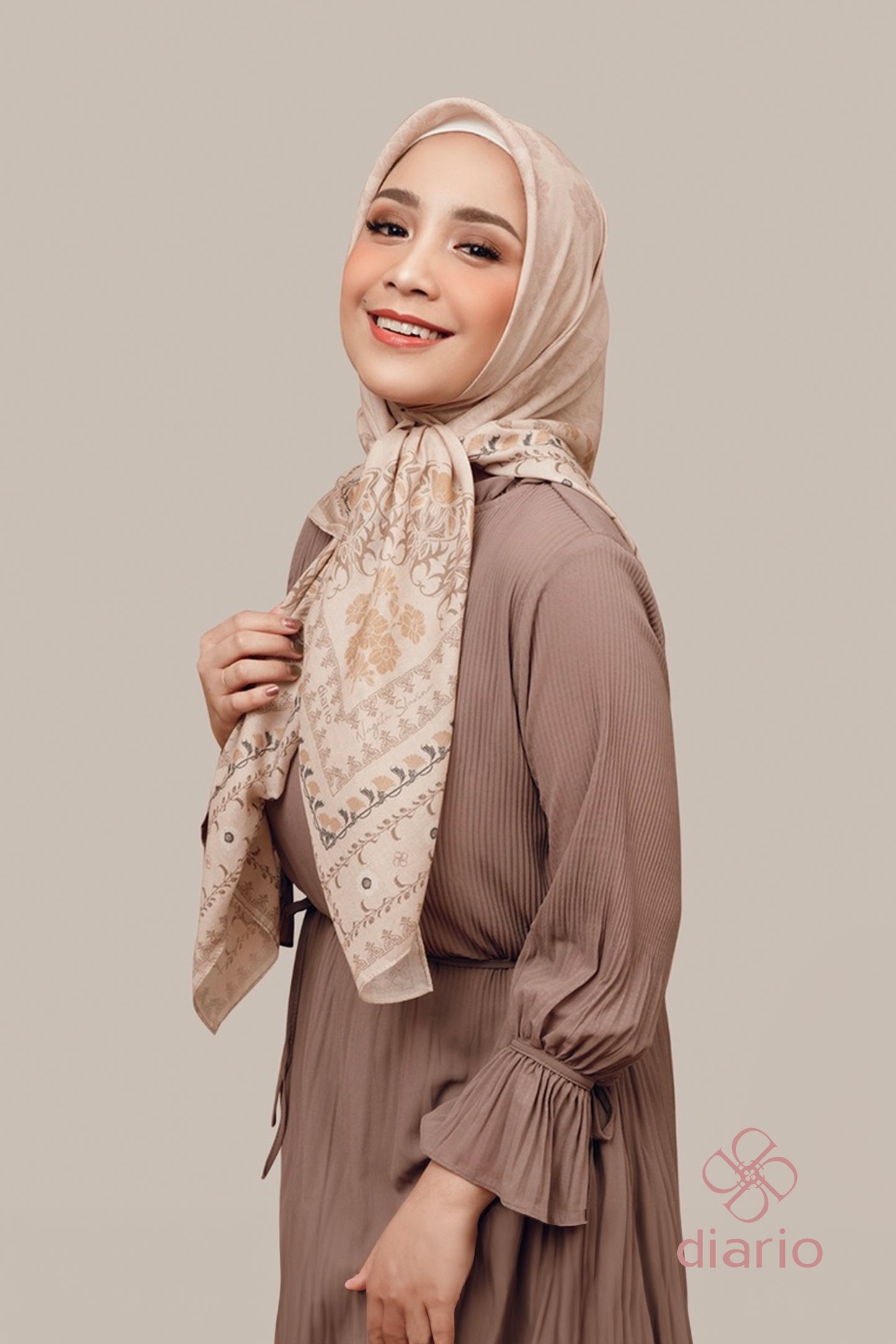 Diario x Nagita Slavina - Hijab Wanita Vienna Series Scarf Voal