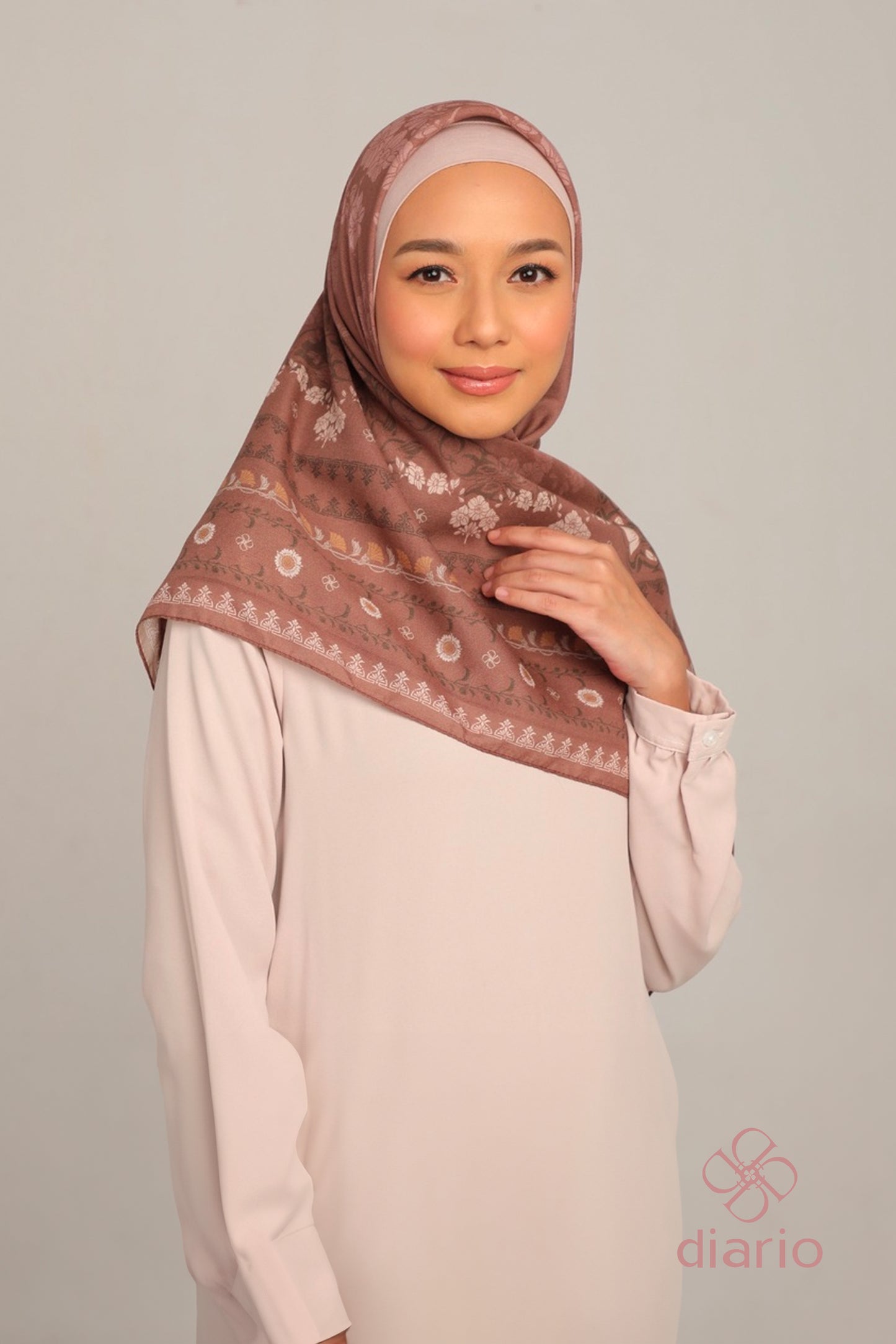 Diario x Nagita Slavina - Hijab Wanita Vienna Series Scarf Voal