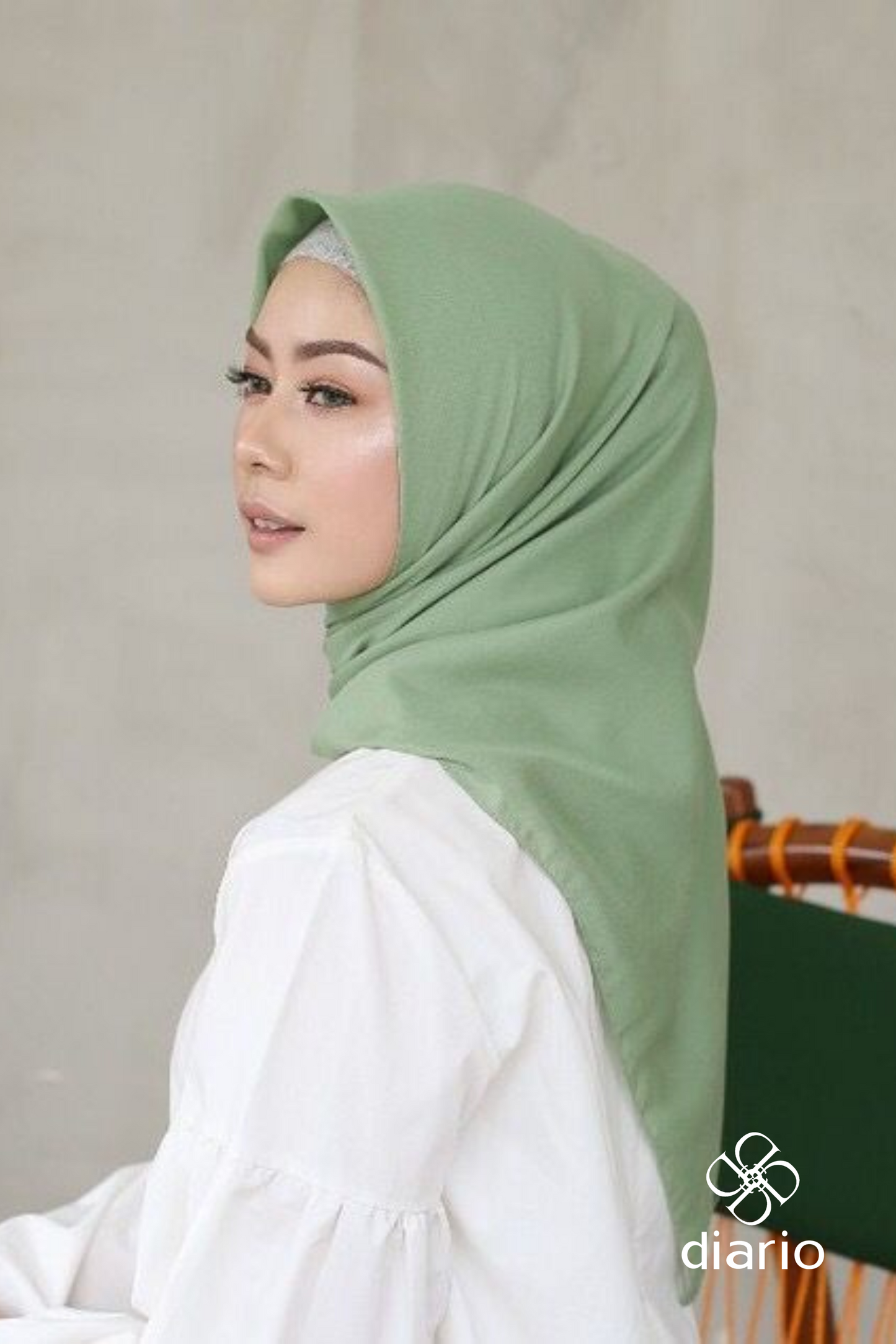 Diario - Kerudung Segi Empat Ultrafine Plain Scarf Voal Green Series