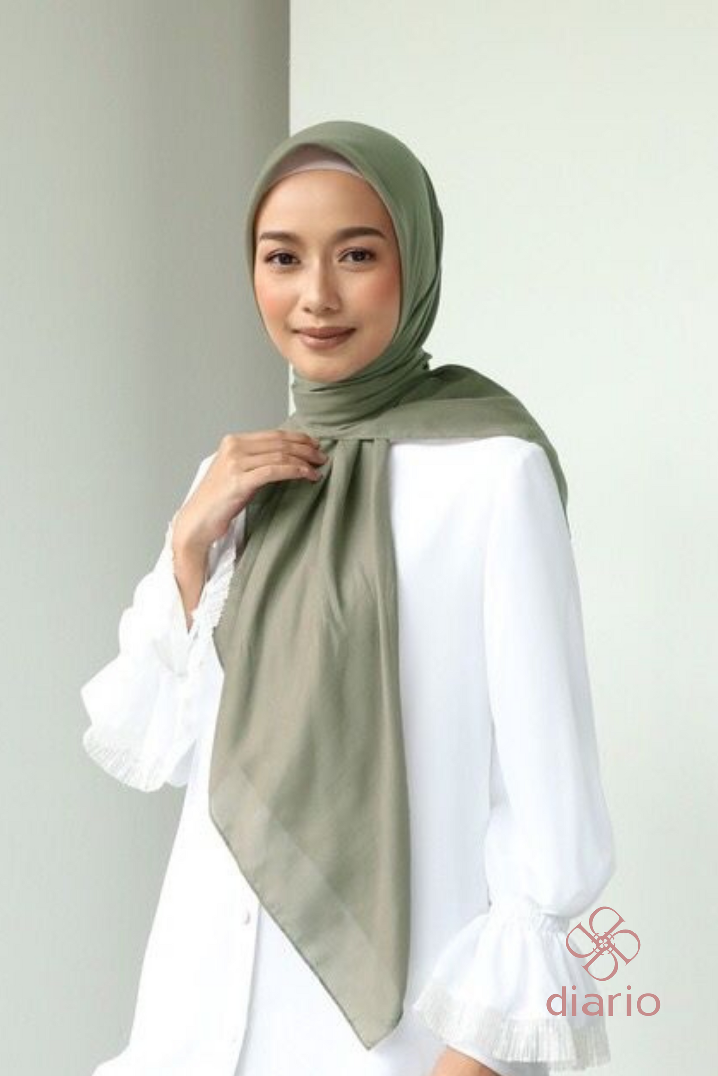 Diario - Kerudung Segi Empat Ultrafine Plain Scarf Voal Green Series
