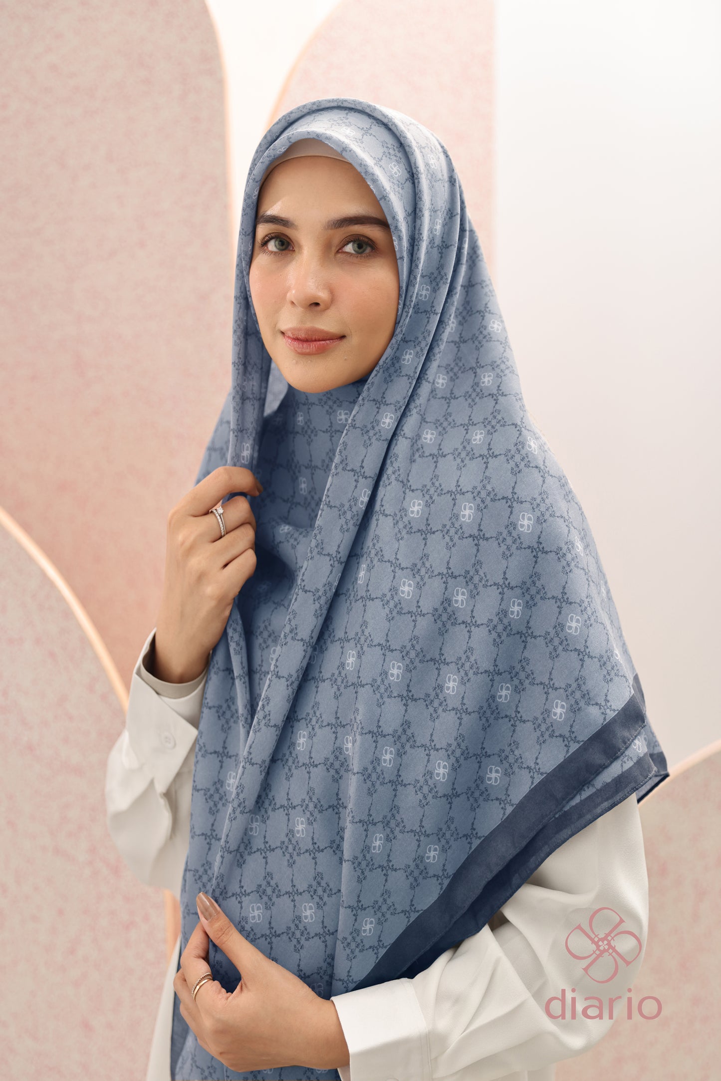 Diario - Ultrafine Athalia Scarf Kerudung Segi Empat