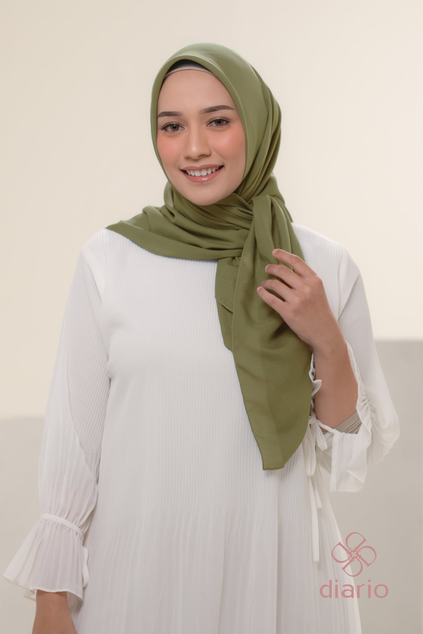 Diario - Kerudung Segi Empat Ultrafine Plain Scarf Voal Green Series