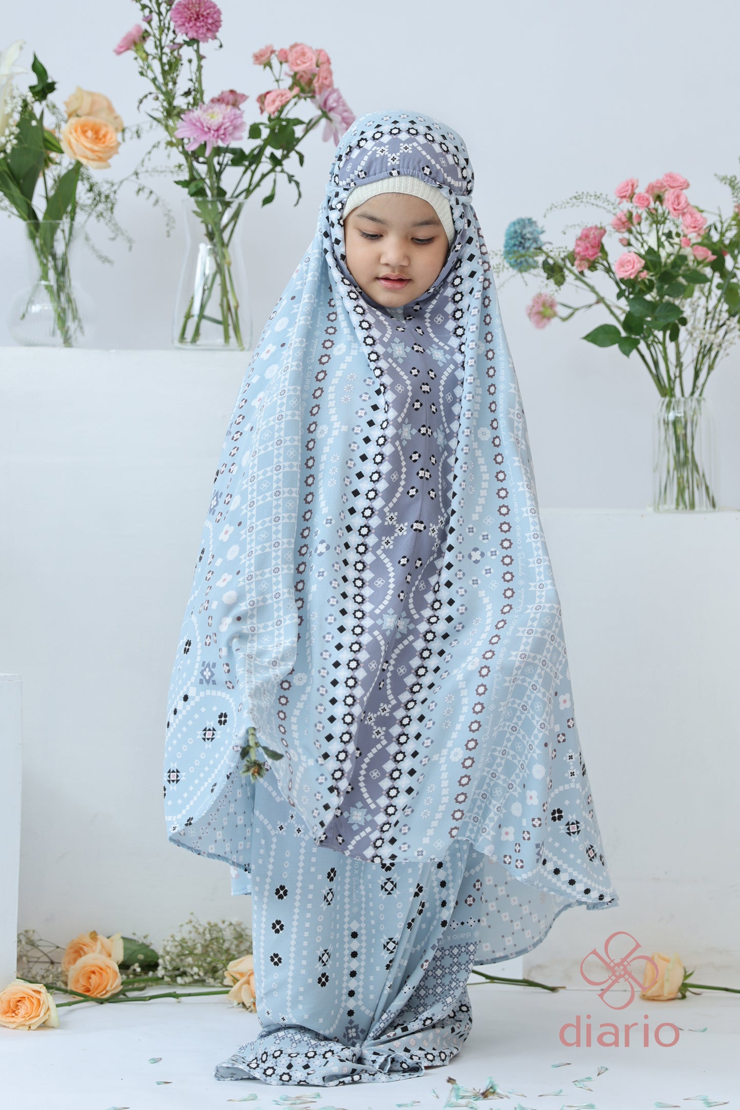 Diario x Dwihanda - Mukena Sejiwa Kids Free Sejadah Travel