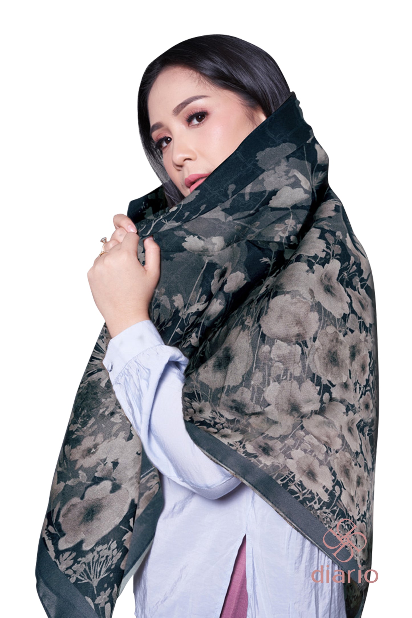 Diario x Nagita Slavina - Ultrafine Adara Series Scarf Kerudung Segi Empat