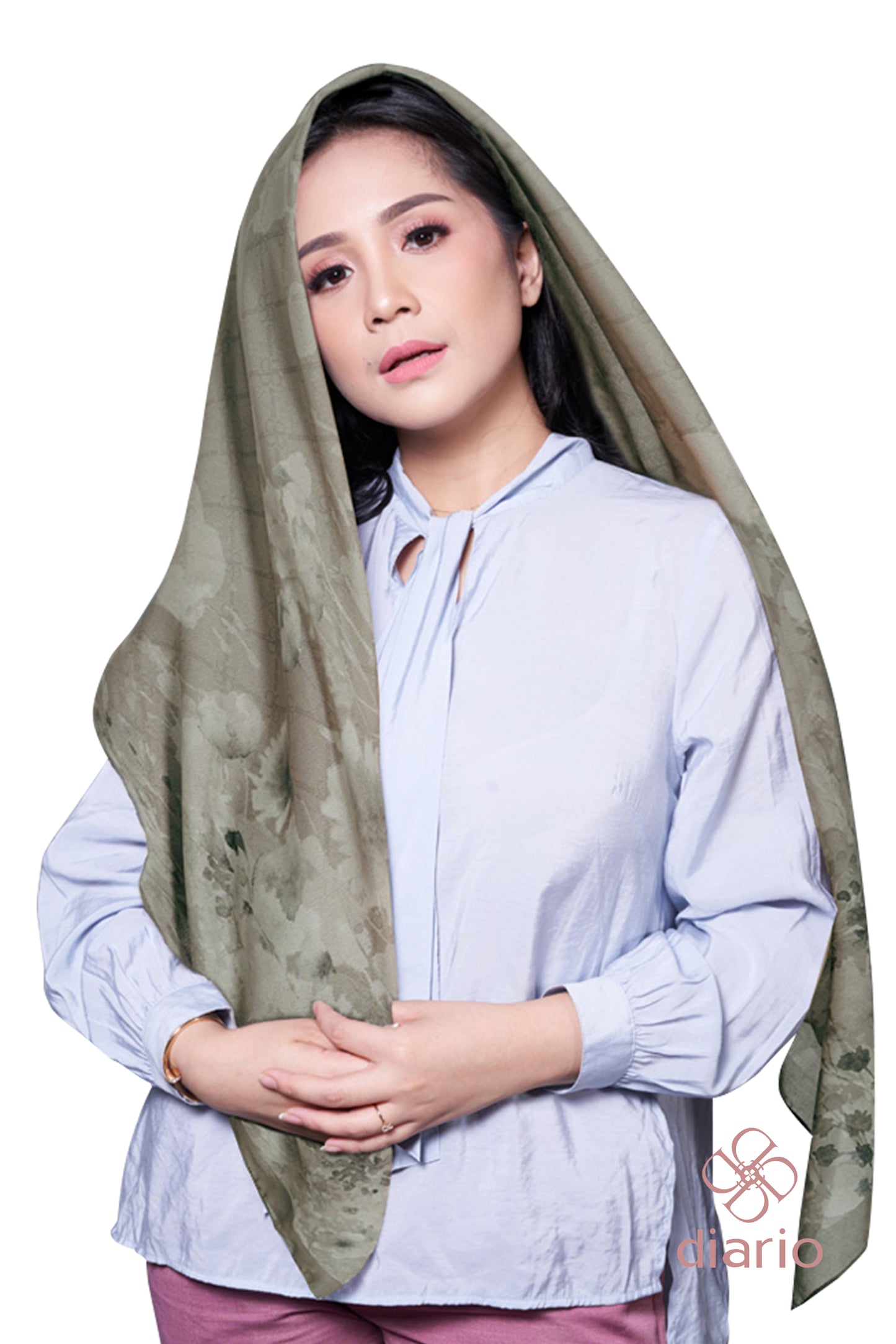 Diario x Nagita Slavina - Ultrafine Adara Series Scarf Kerudung Segi Empat