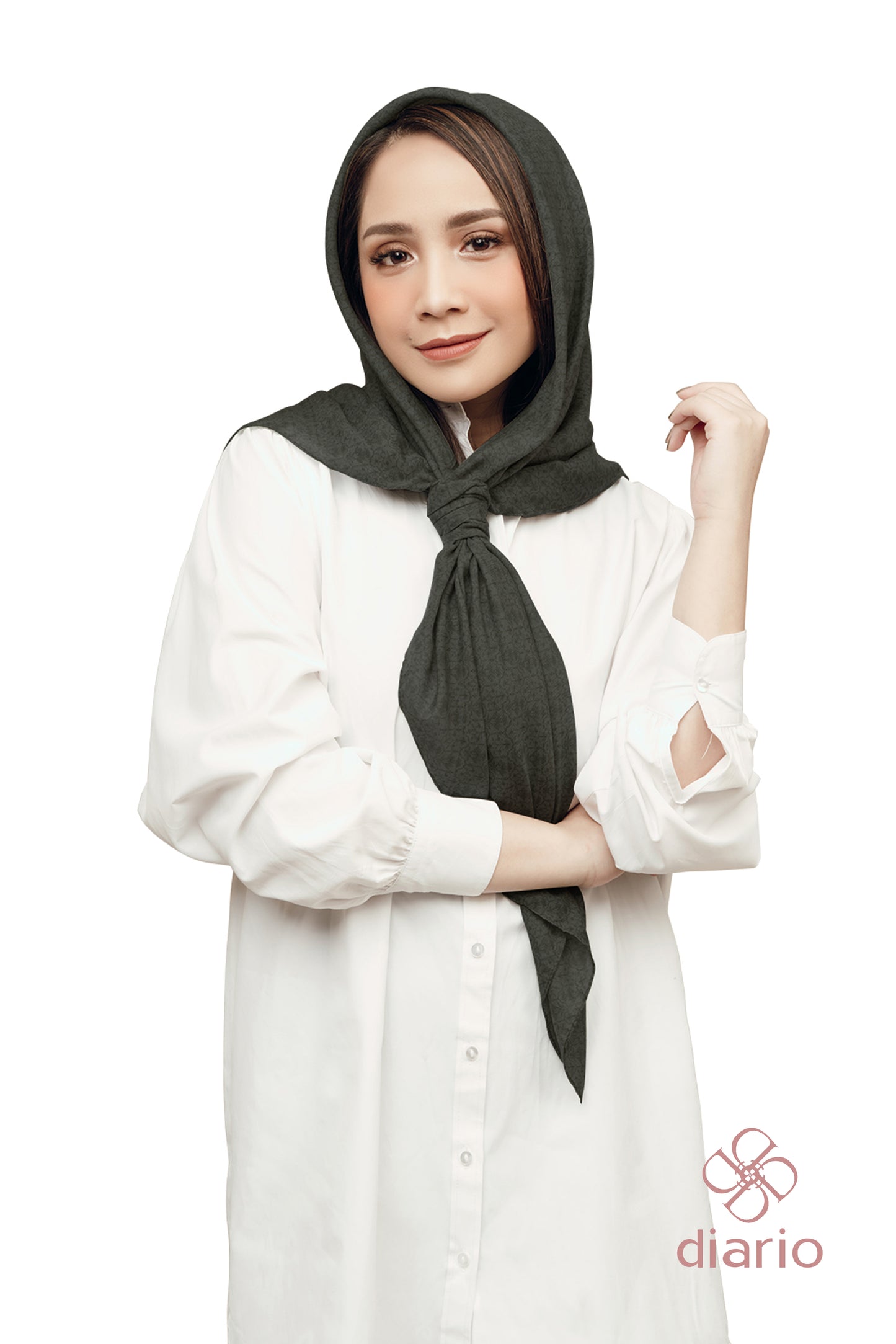 Diario x Nagita Slavina - Ultrafine Plain Scarf Kerudung Segi Empat