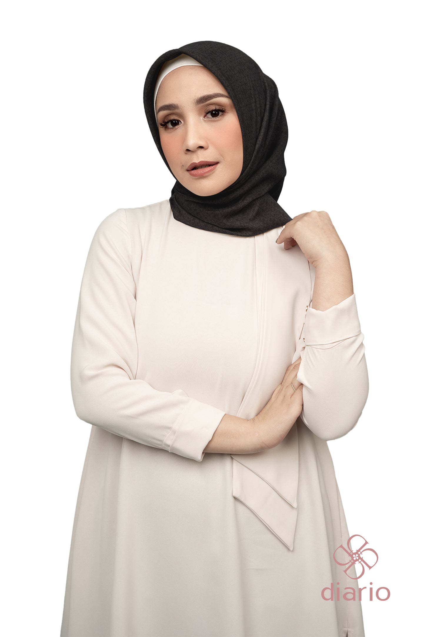 Diario x Nagita Slavina - Ultrafine Plain Scarf Kerudung Segi Empat