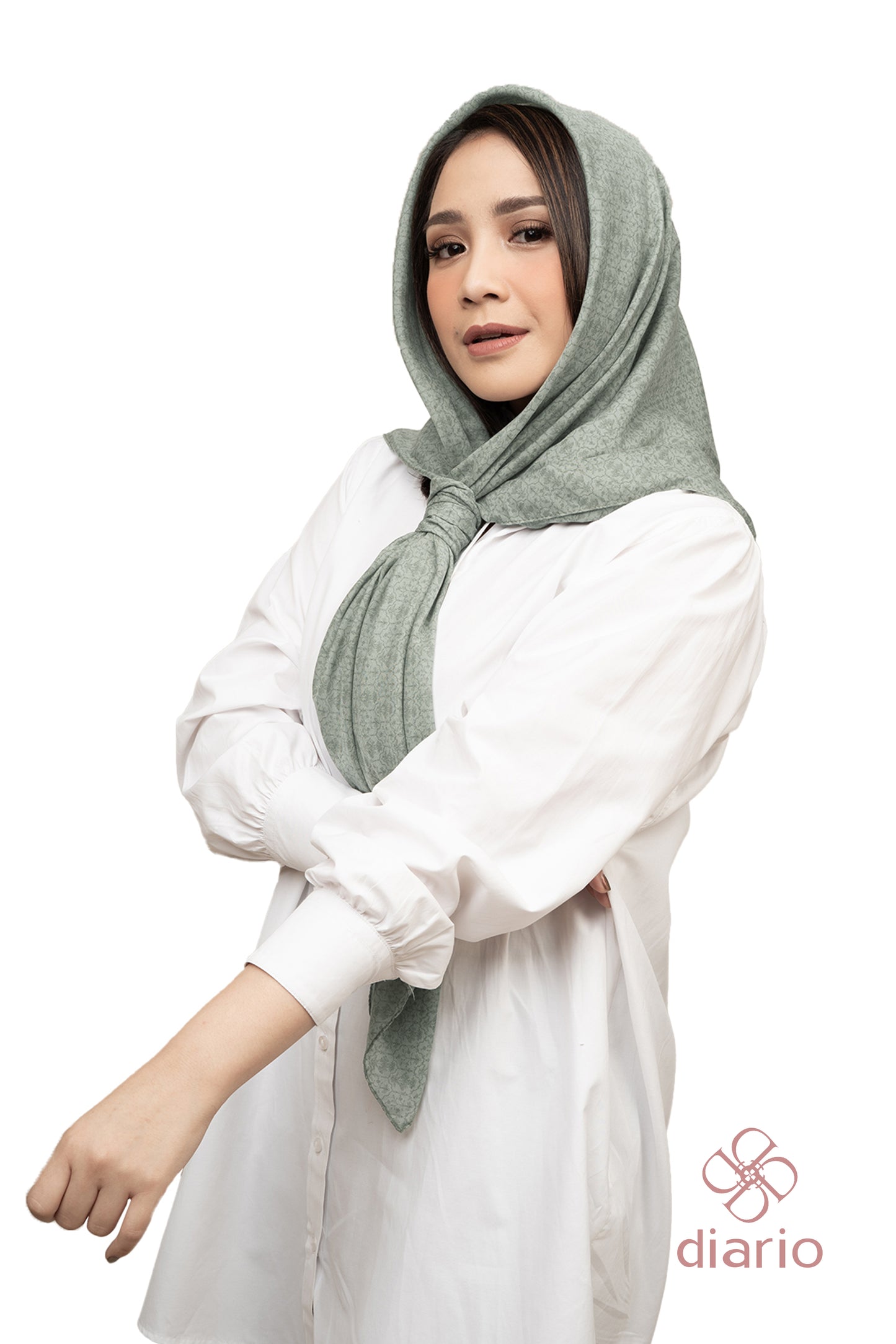 Diario x Nagita Slavina - Ultrafine Plain Scarf Kerudung Segi Empat