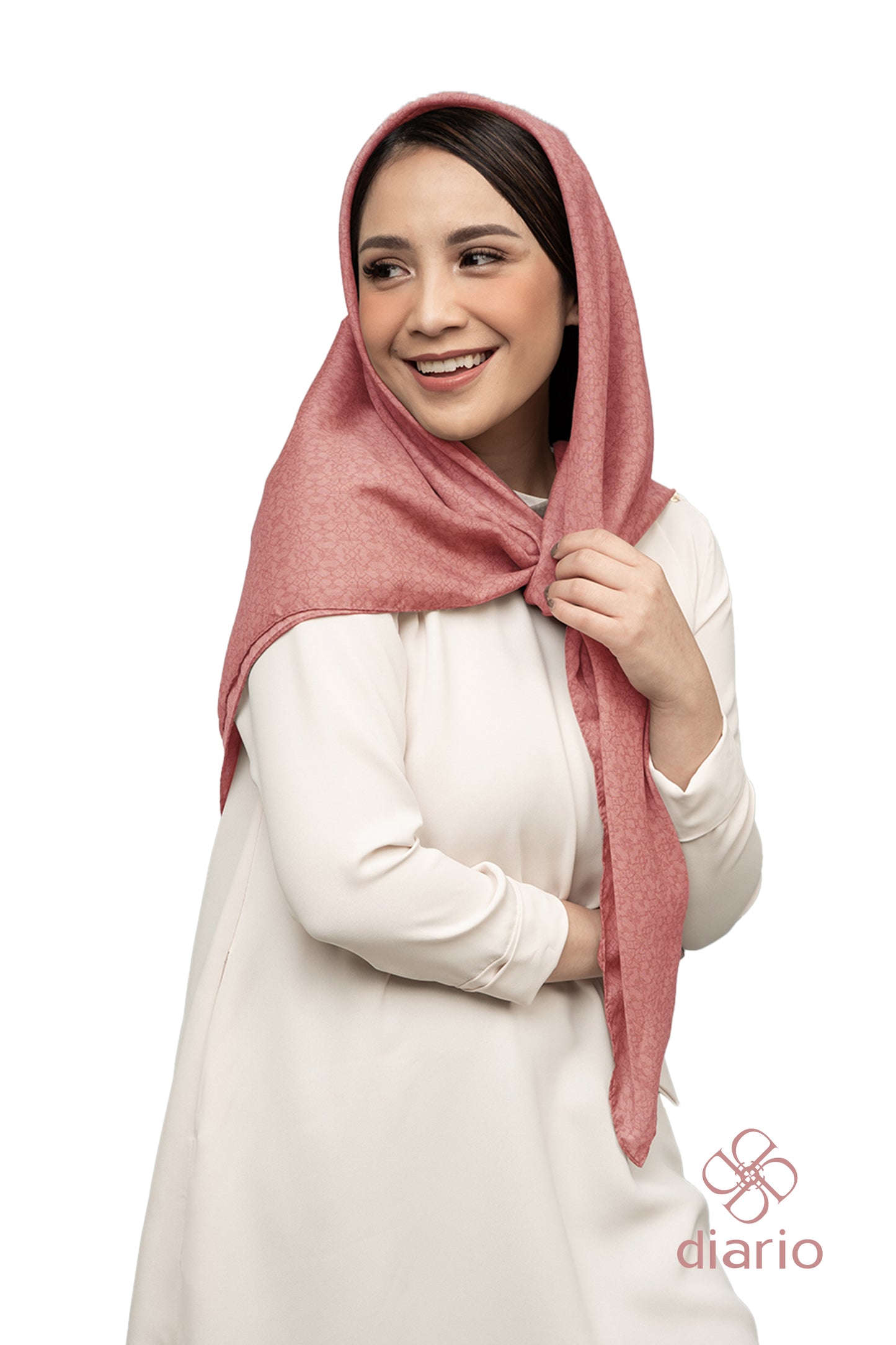 Diario x Nagita Slavina - Ultrafine Winter Plain Scarf Kerudung Segi Empat