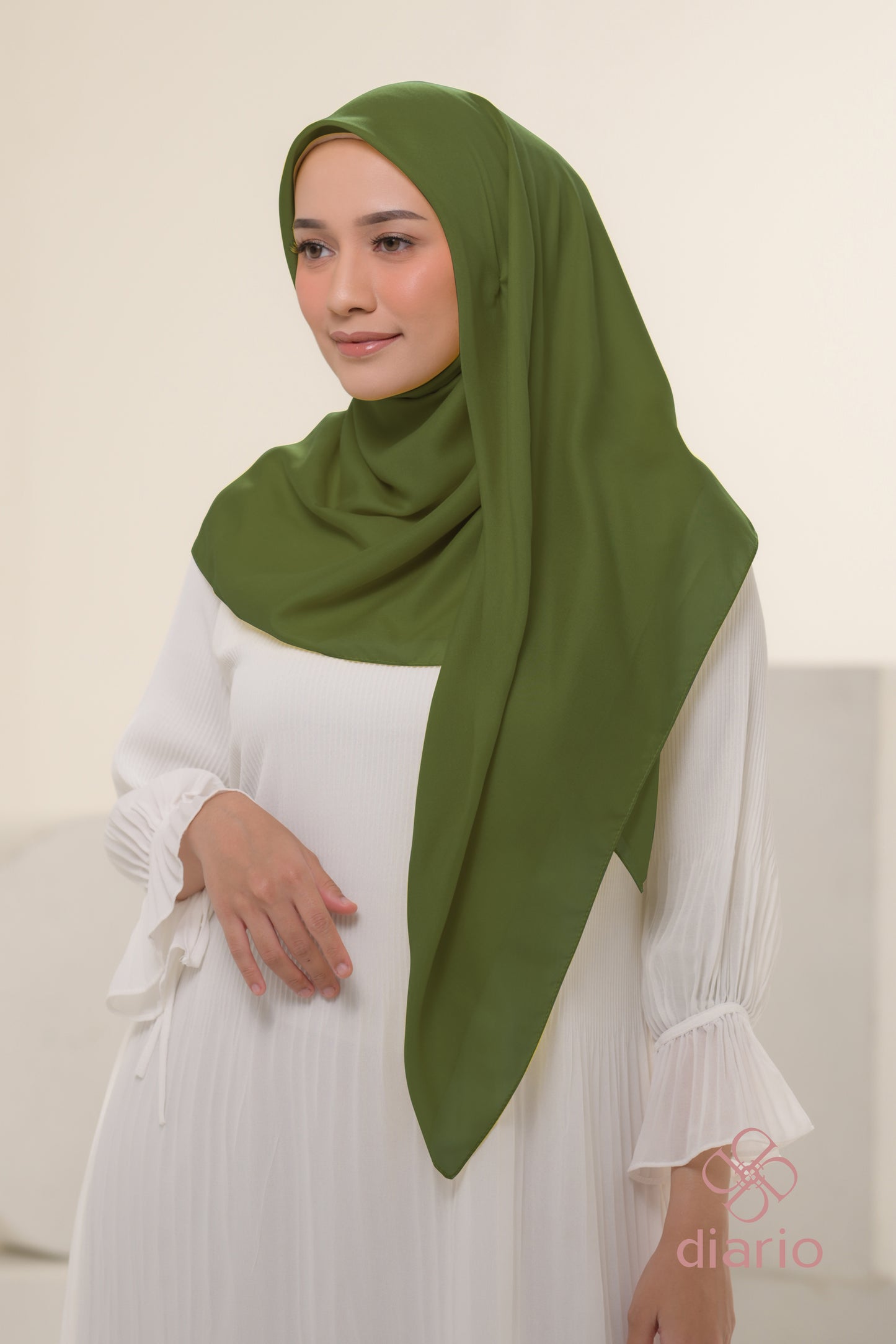 Diario - Kerudung Segi Empat Ultrafine Plain Scarf Voal Green Series