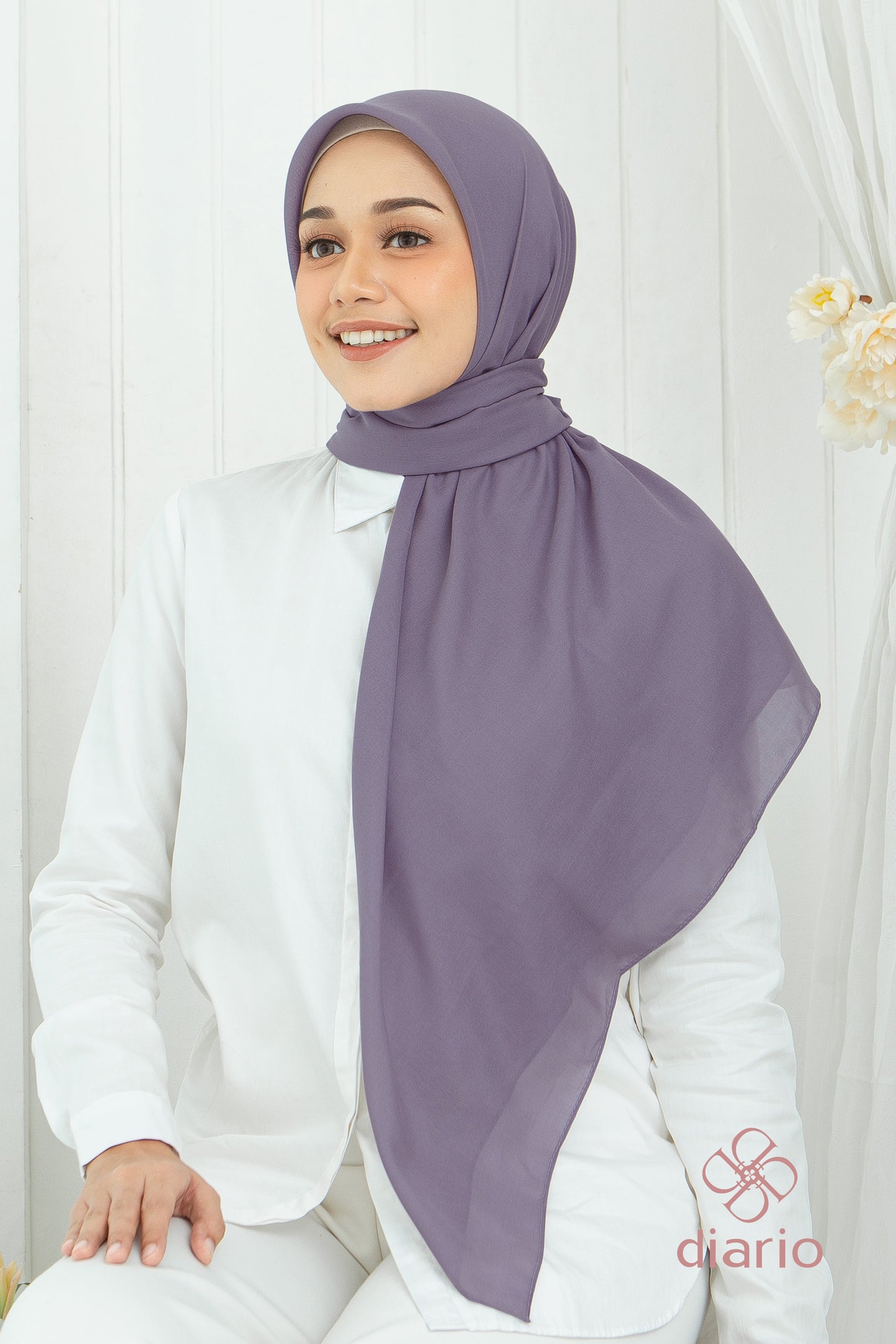 Diario - Kerudung Segi Empat Ultrafine Plain Scarf Purple Series