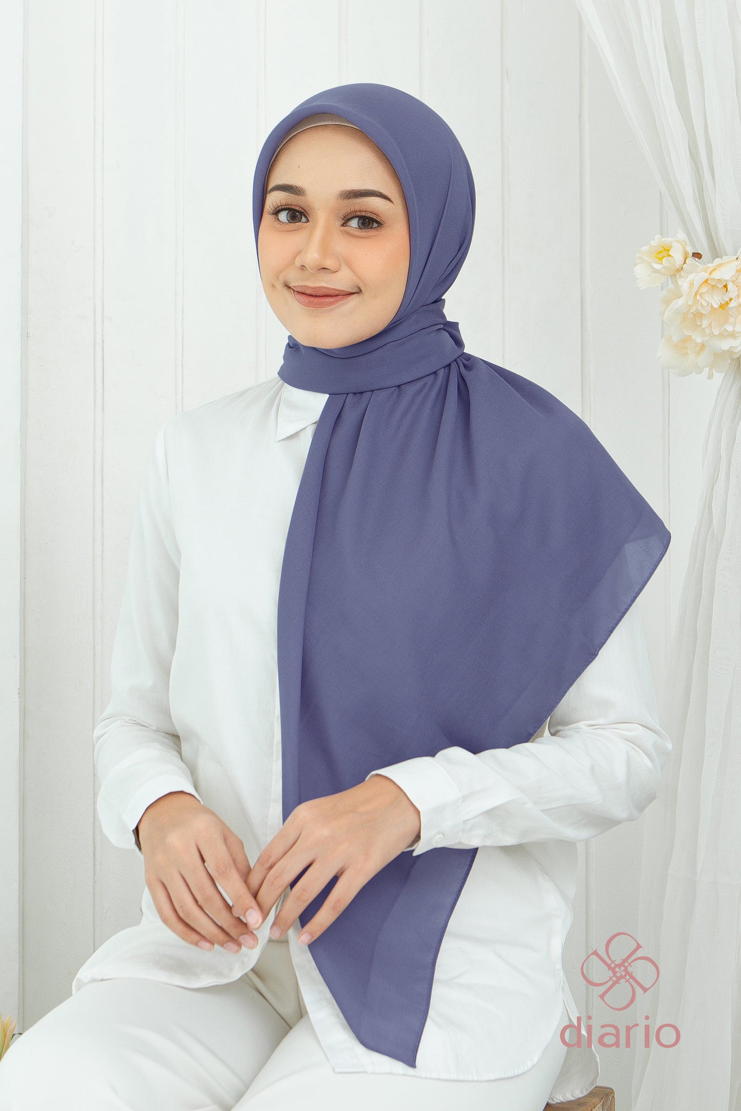 Diario - Kerudung Segi Empat Ultrafine Plain Scarf Purple Series