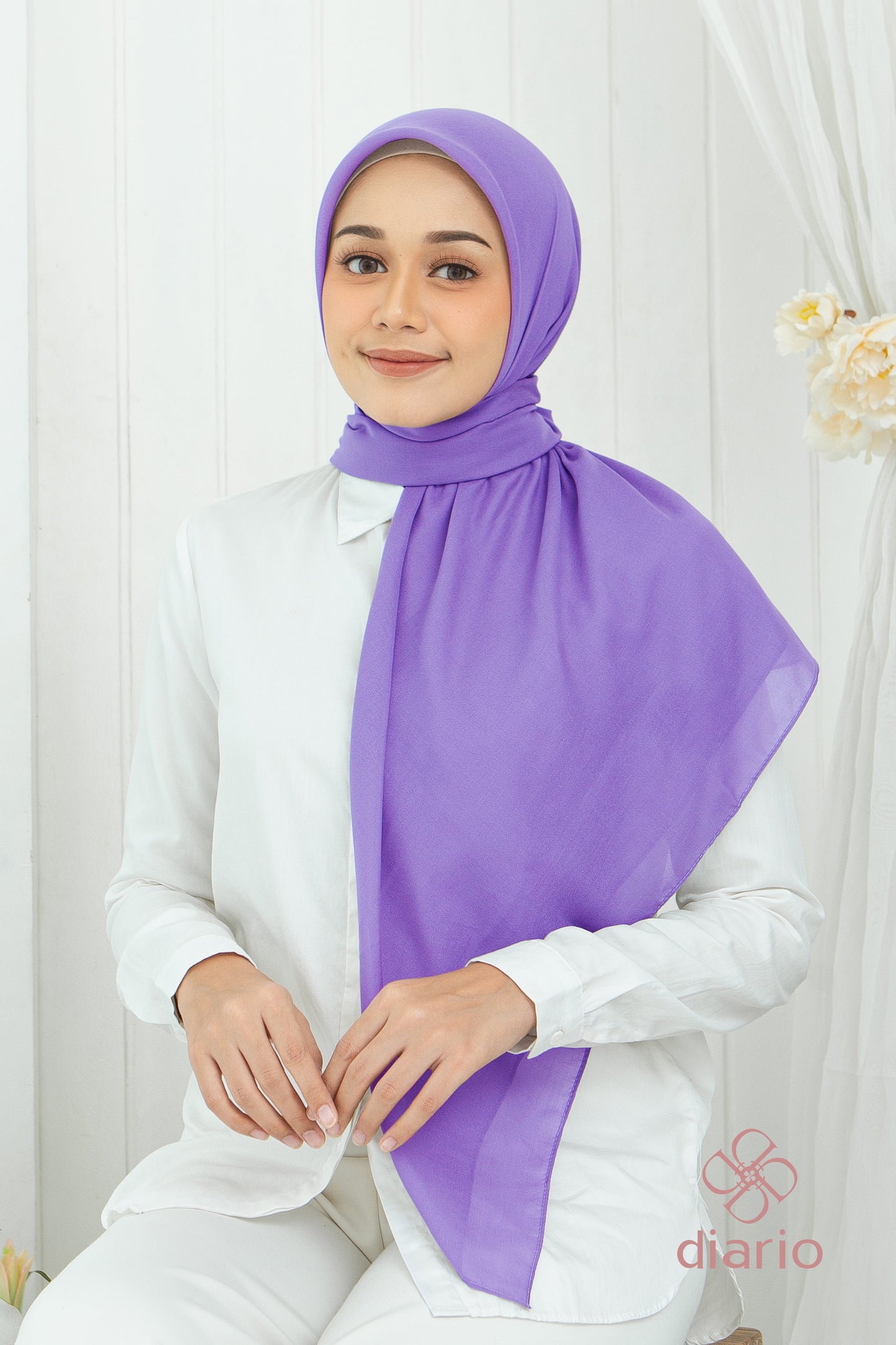 Diario - Kerudung Segi Empat Ultrafine Plain Scarf Purple Series