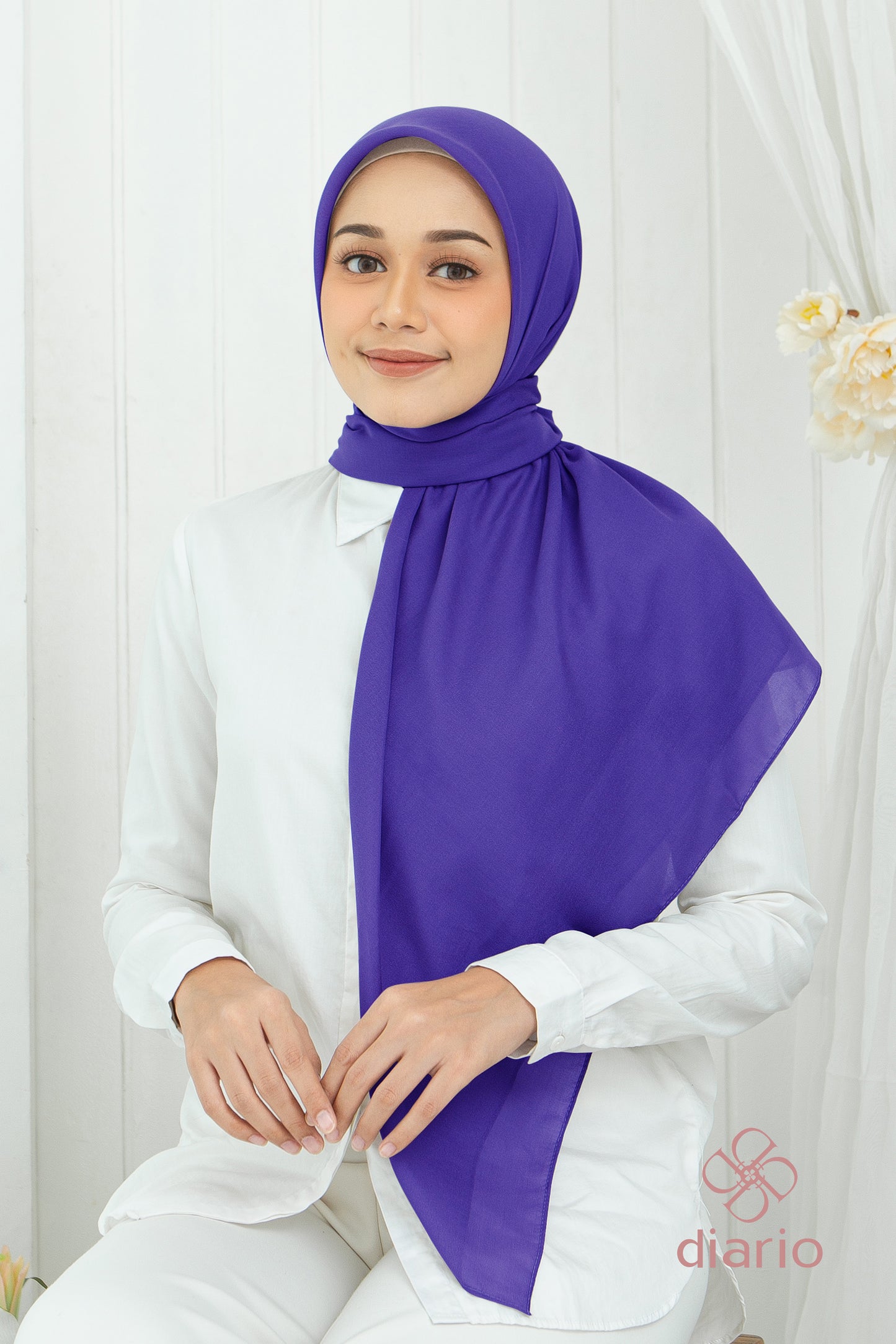 Diario - Kerudung Segi Empat Ultrafine Plain Scarf Purple Series