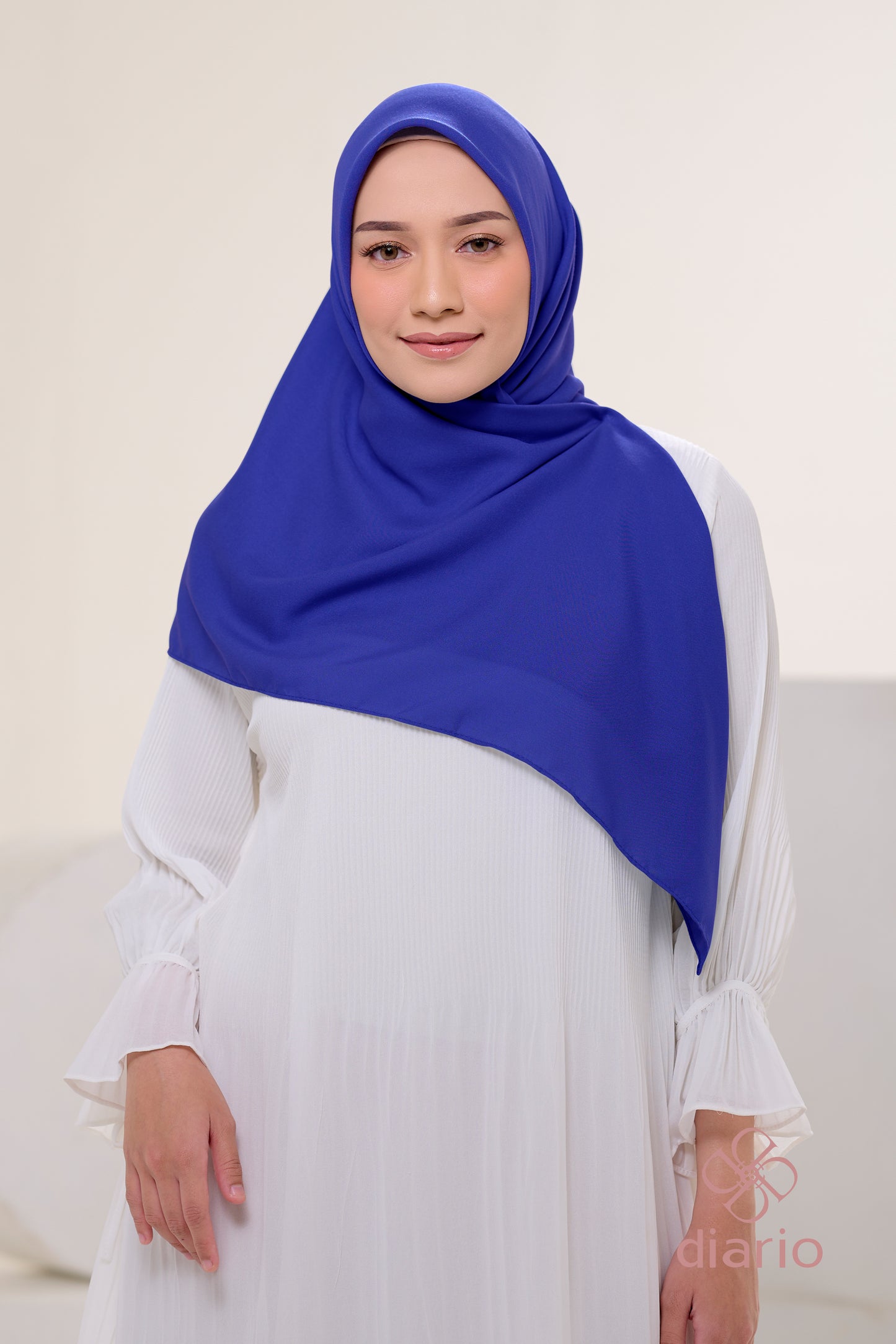 Diario - Kerudung Segi Empat Sahara Plain Scarf
