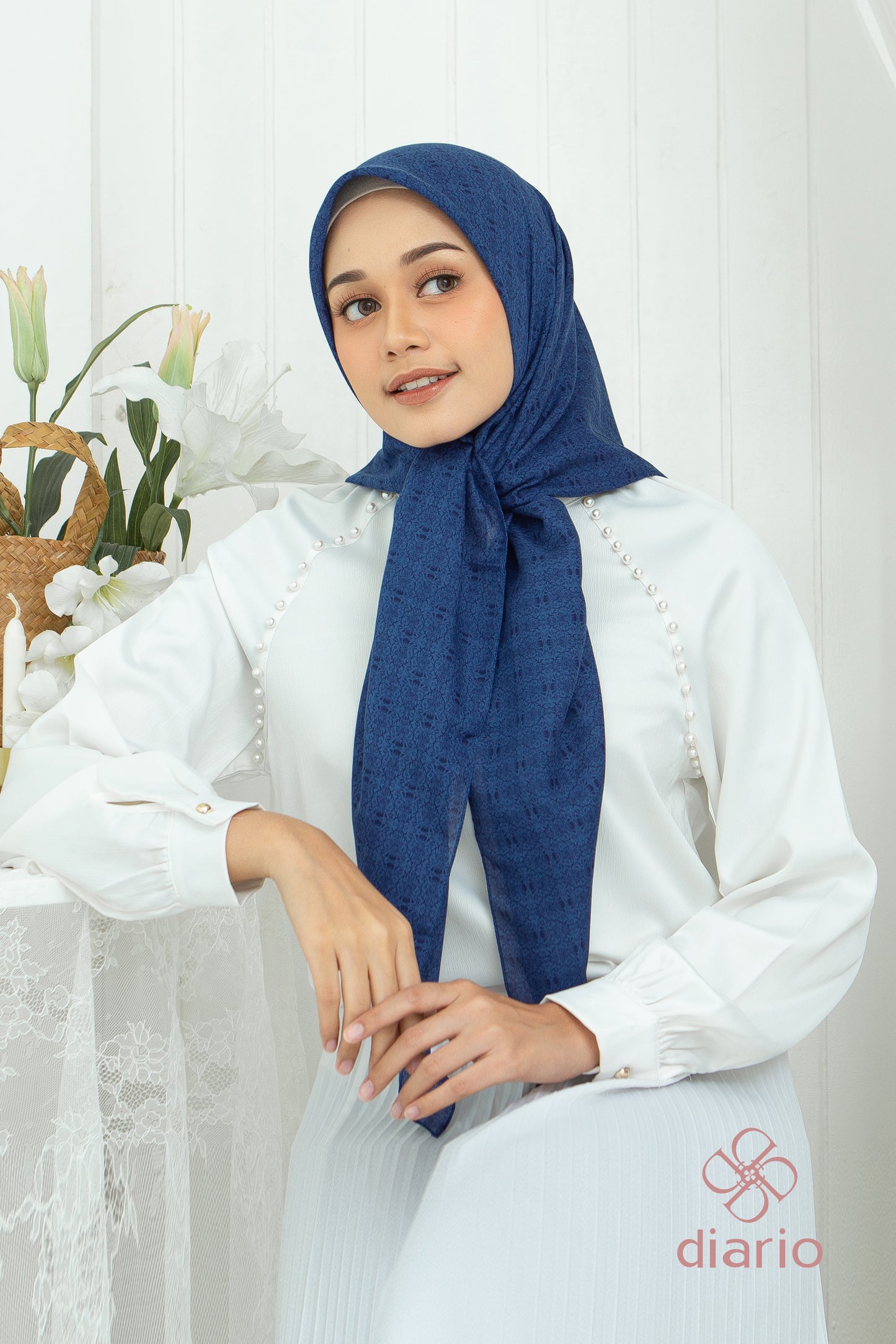 Diario - Ultrafine Zea Scarf Kerudung Segi Empat