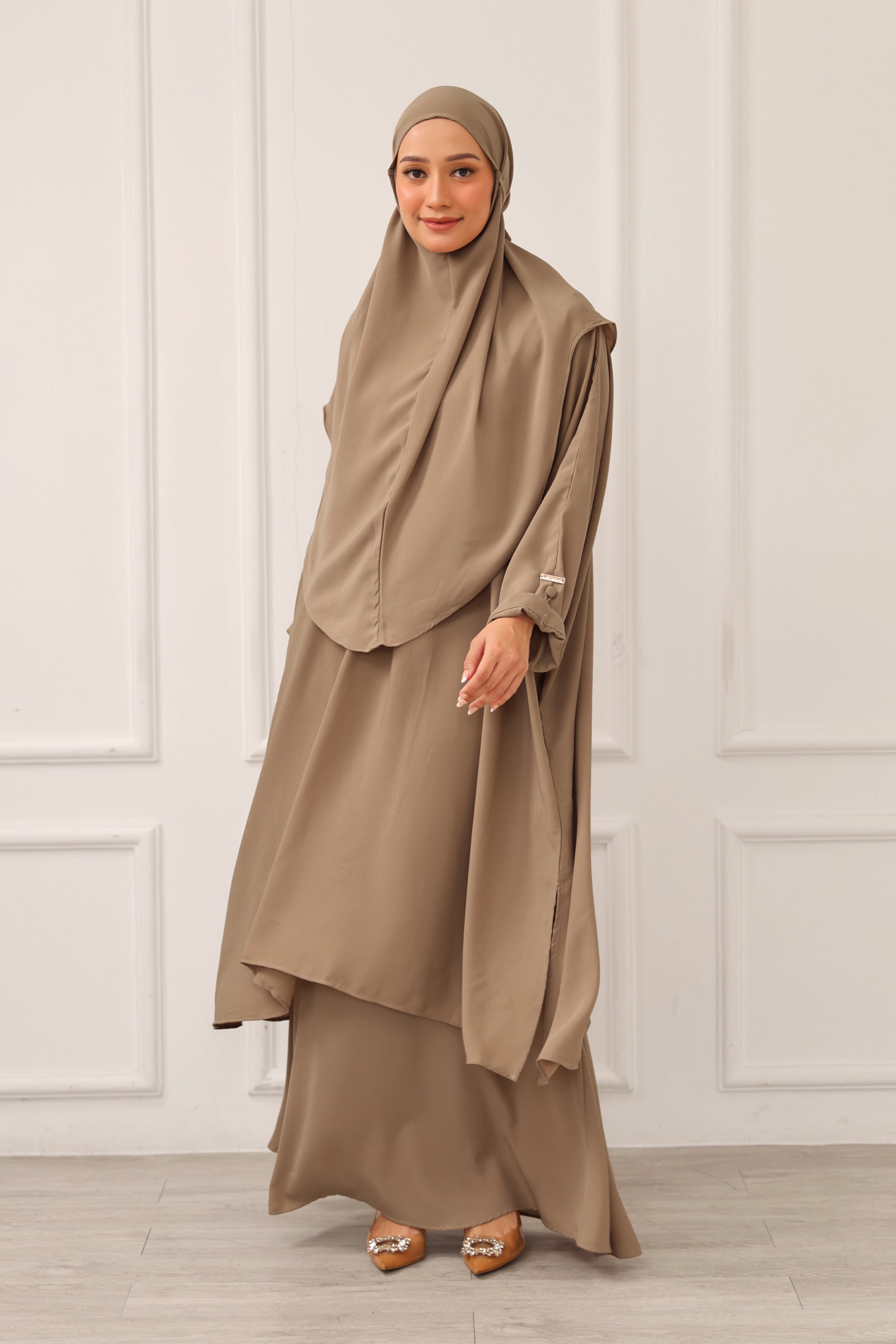 Giani Abaya Tunik Set Khimar Haji dan Umrah