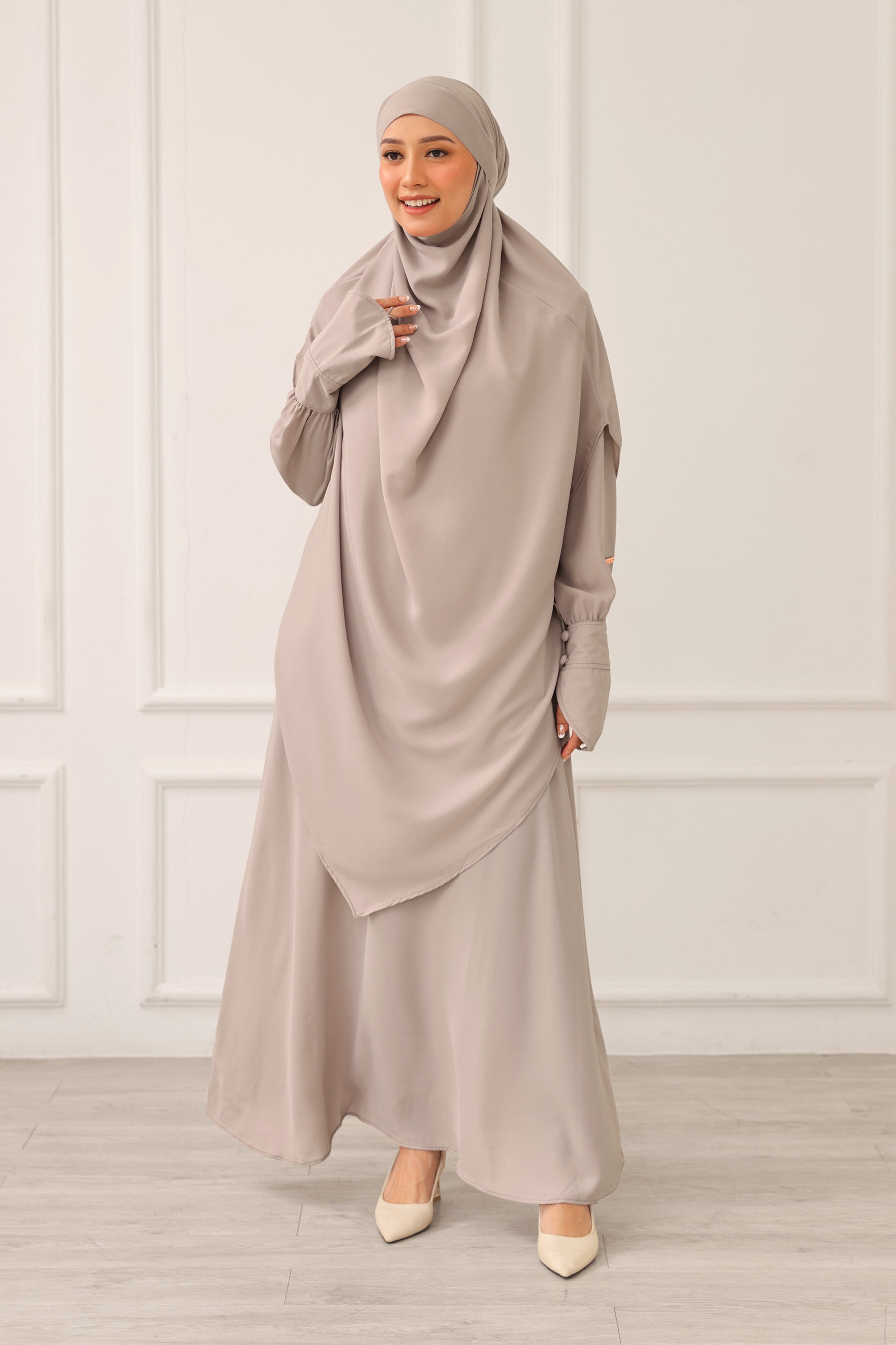 Yerra Abaya Set Khimar Haji dan Umrah