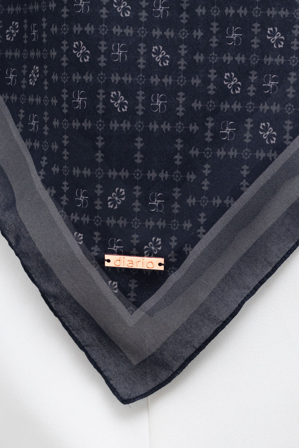 Ultrafine Aisha Scarf Kerudung Segi Empat