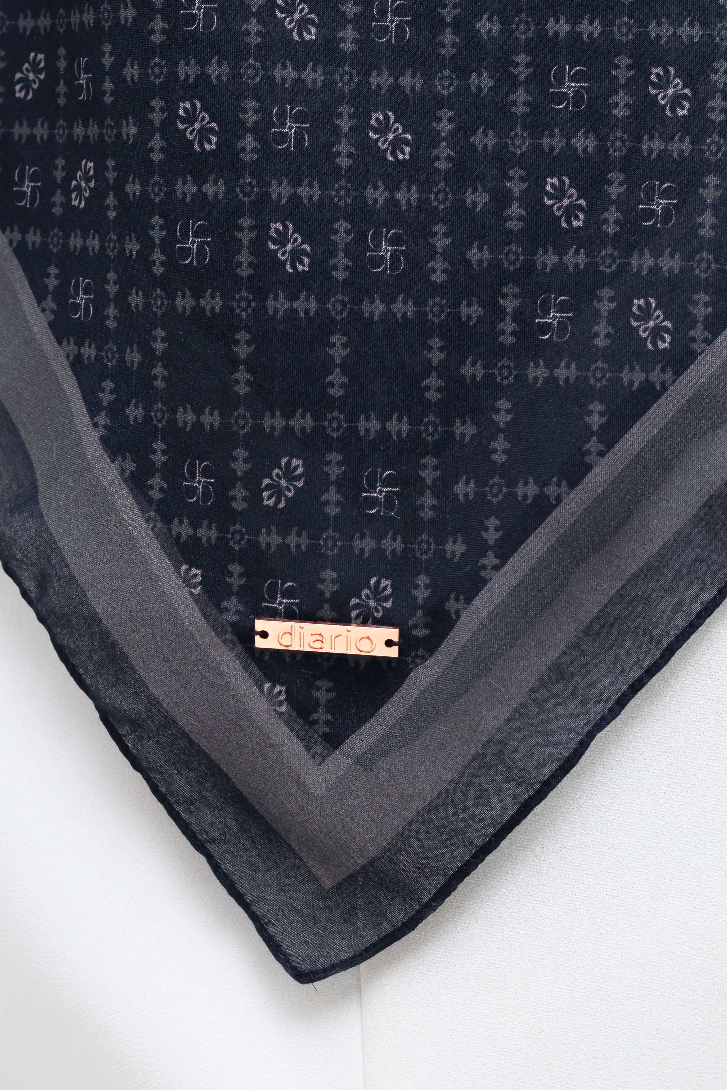 Ultrafine Aisha Scarf Kerudung Segi Empat