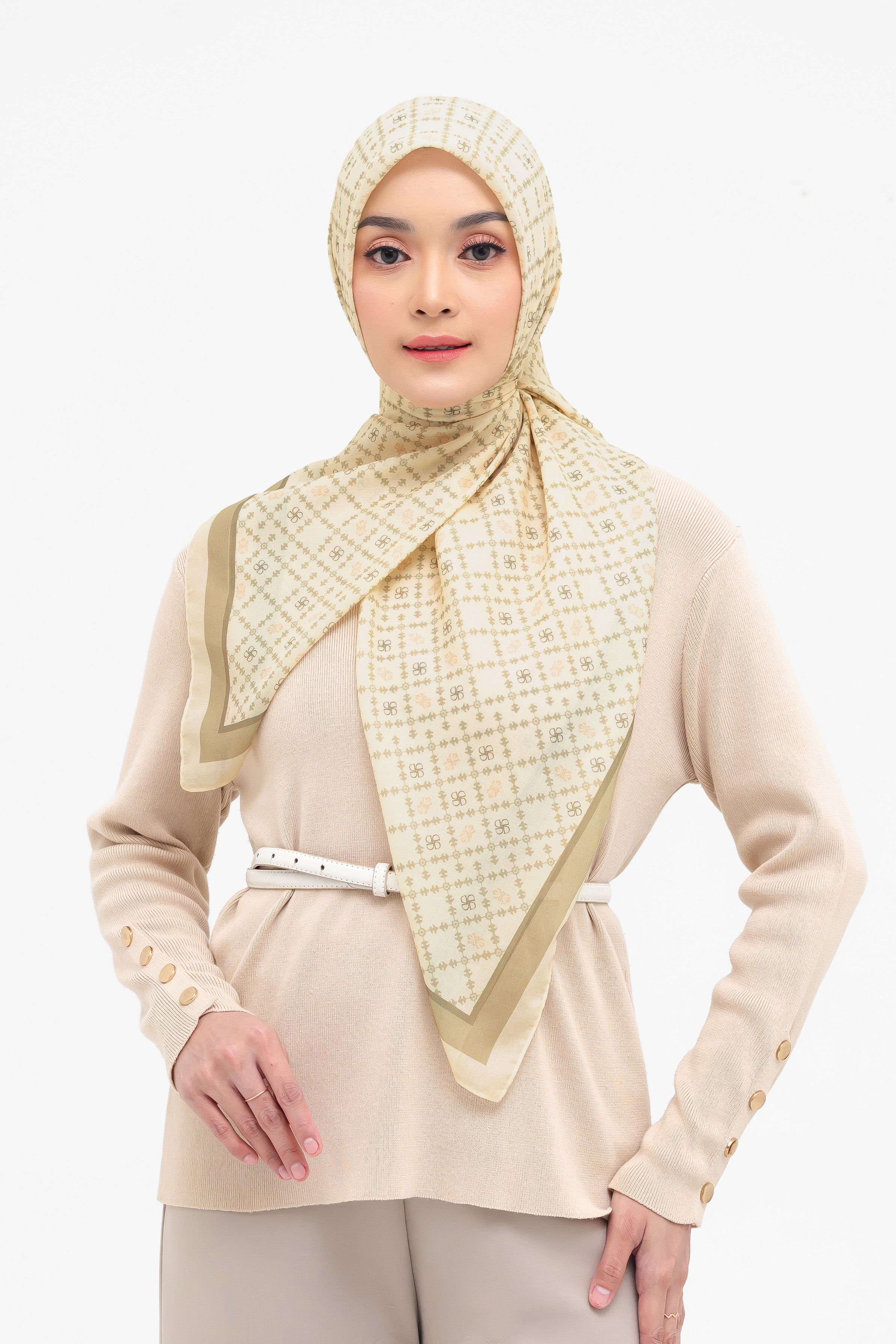Ultrafine Aisha Scarf Kerudung Segi Empat