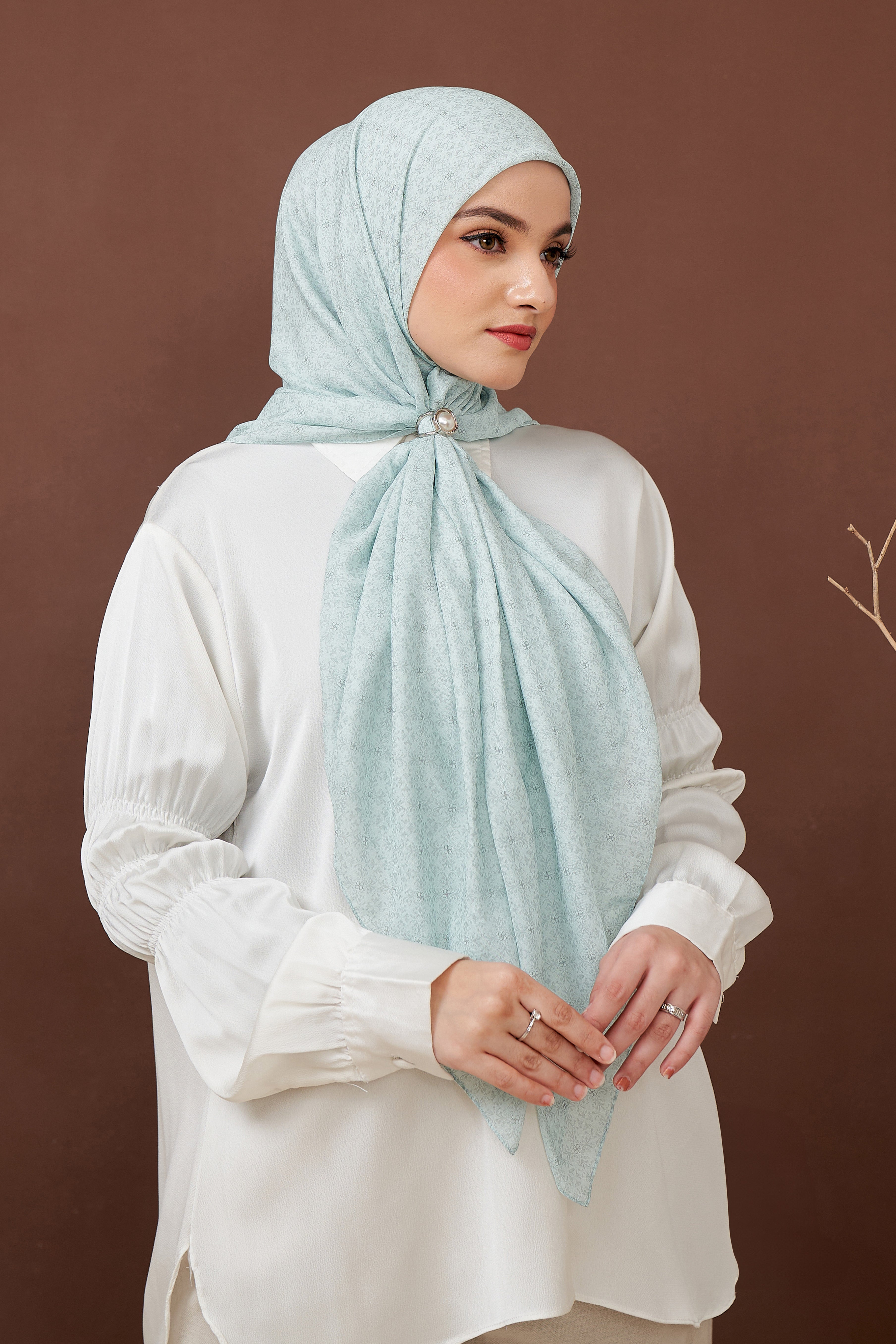 Ultrafine Aliya Scarf Kerudung Segi Empat